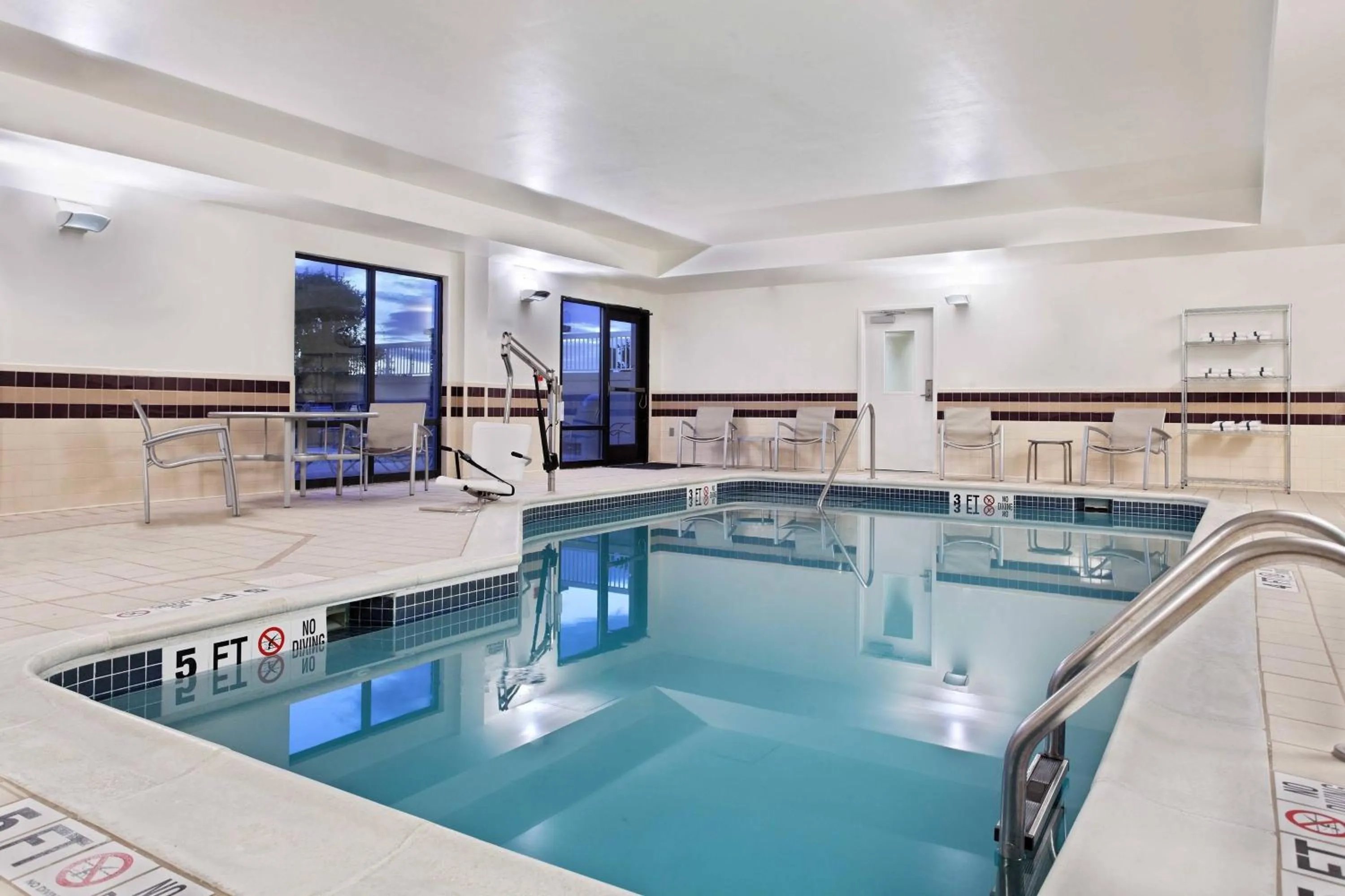 Swimming pool in SpringHill Suites Knoxville At Turkey Creek