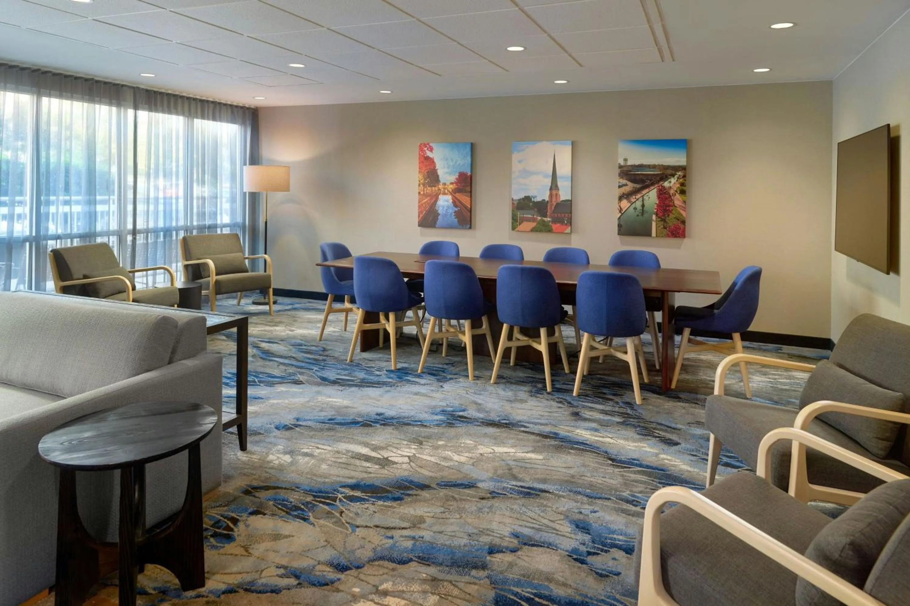 Lobby or reception in Fairfield Inn & Suites by Marriott Frederick
