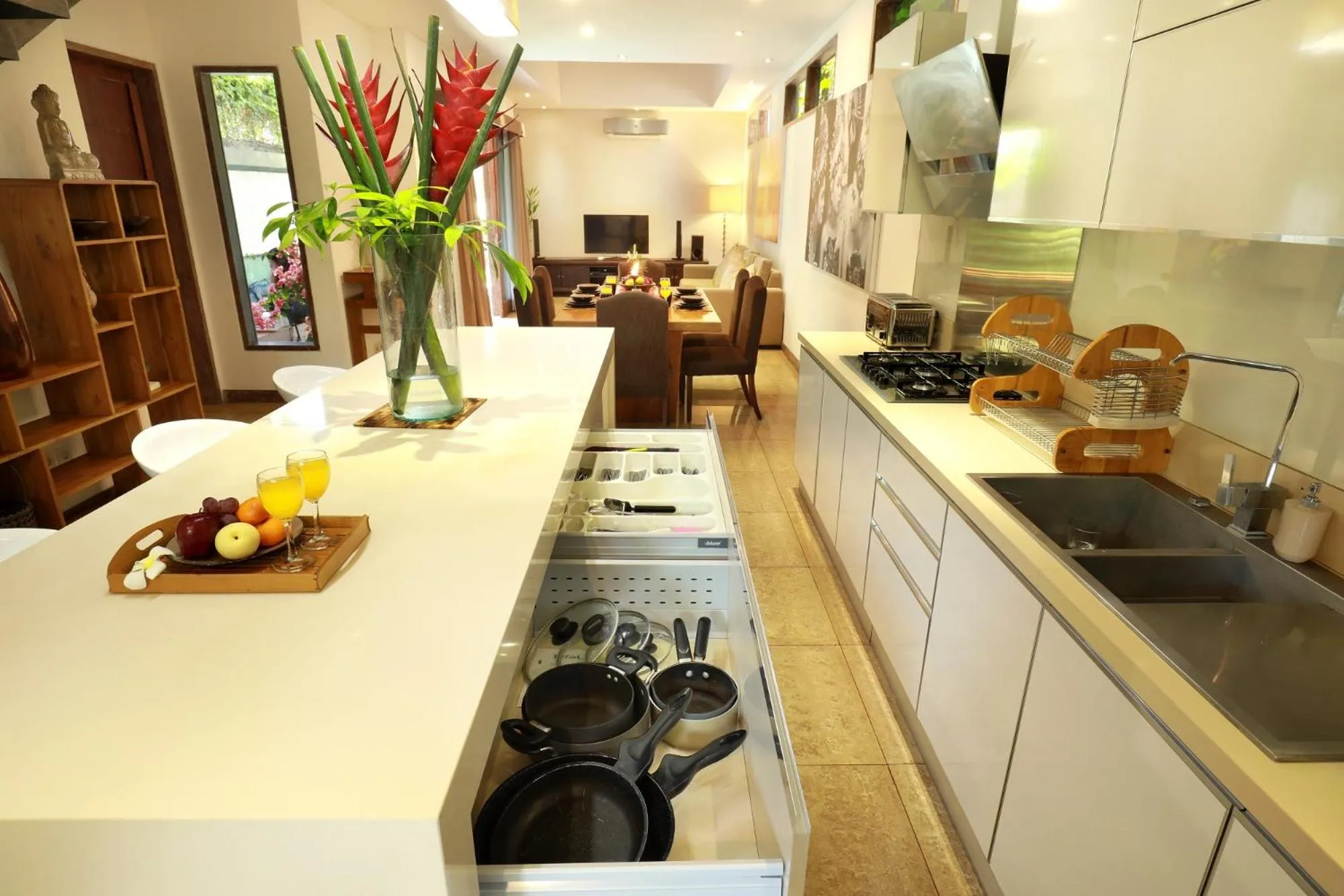 Dining area in Villa The Hotman Paris II Seminyak