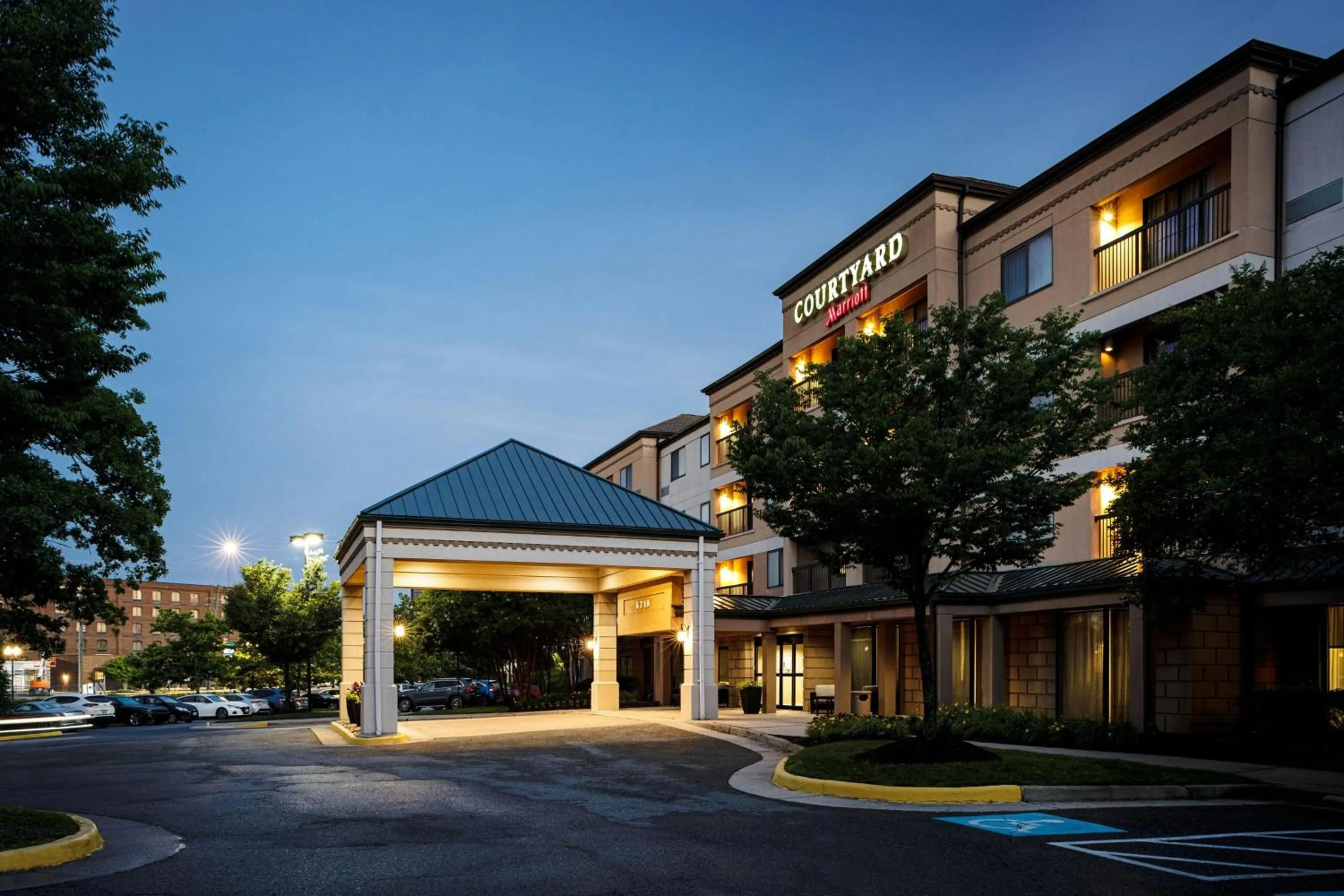 Property building in Courtyard by Marriott Springfield