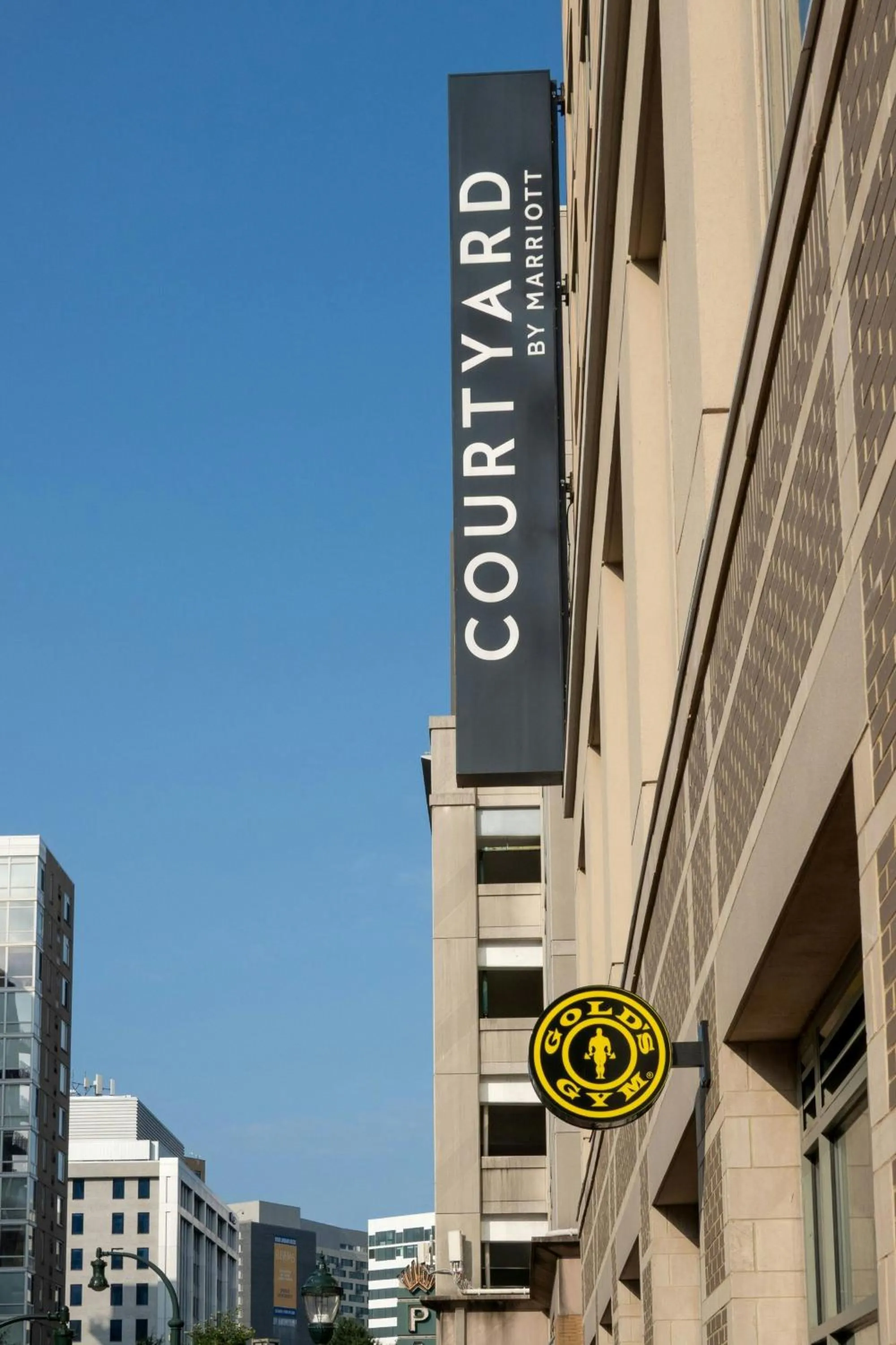 Fitness centre/facilities in Courtyard by Marriott Silver Spring Downtown