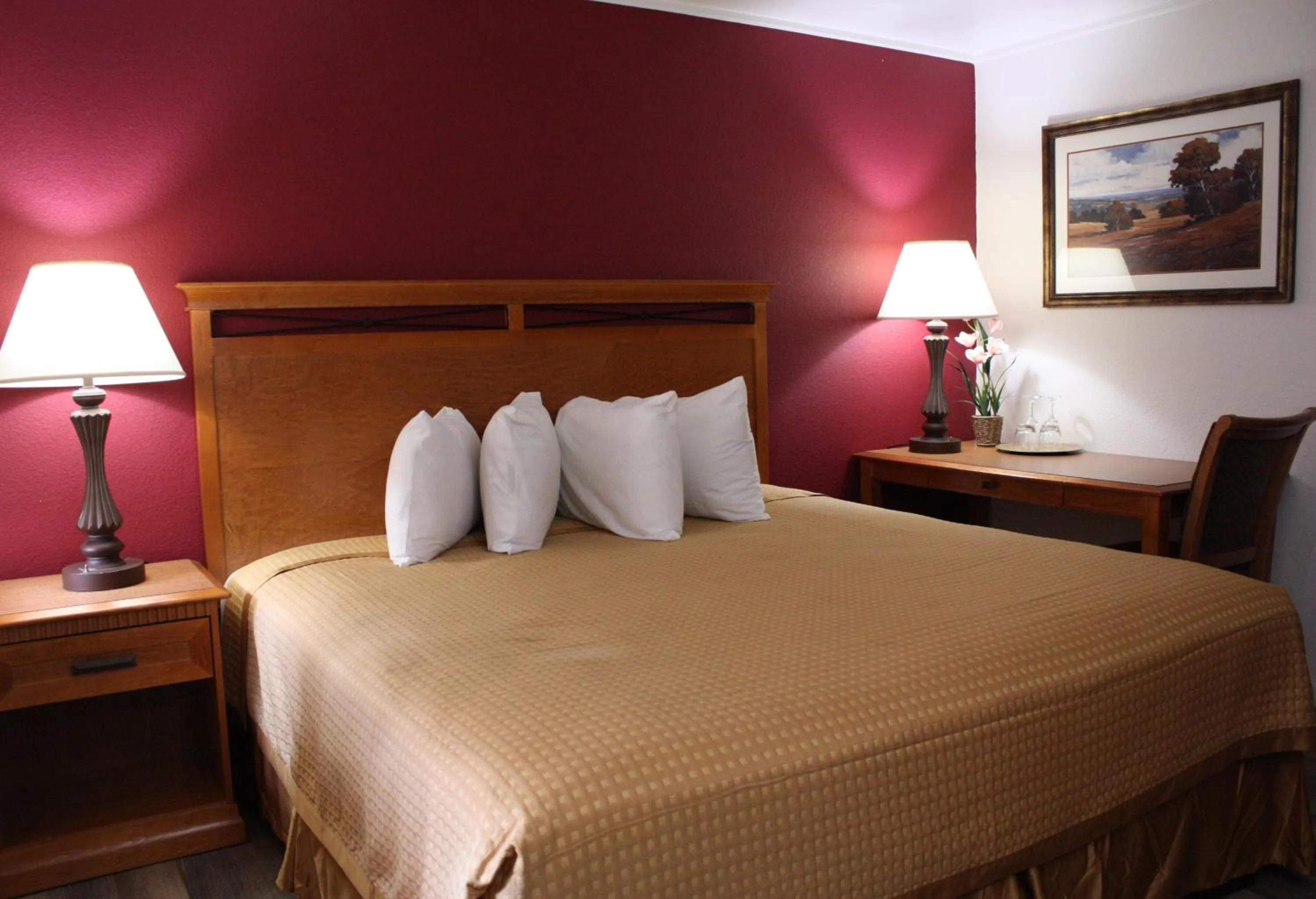 Bedroom, Bed in Capital O Budget Inn Ontario I-84