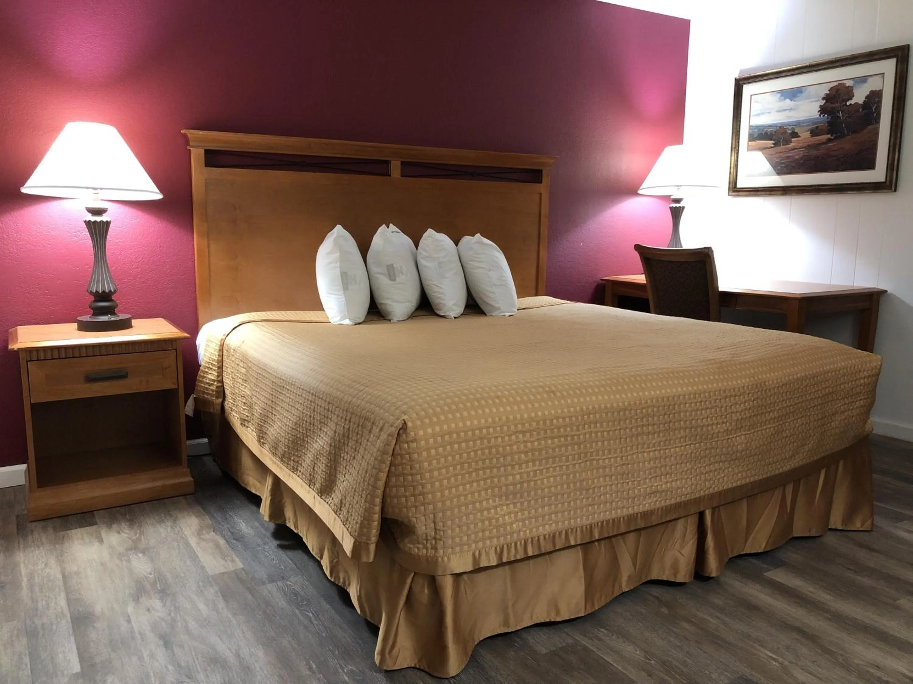 Bedroom, Bed in Capital O Budget Inn Ontario I-84