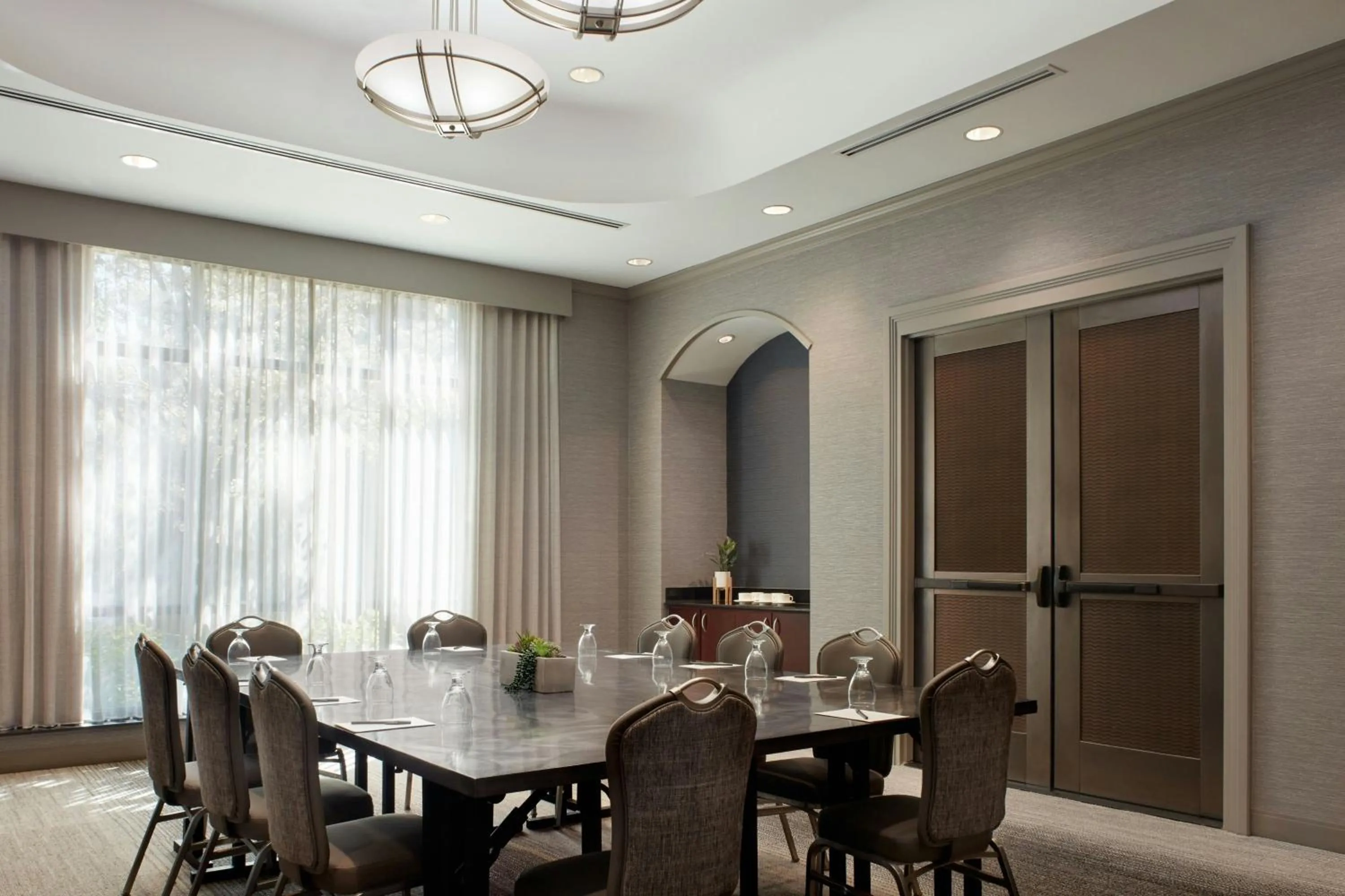 Meeting/conference room in Courtyard by Marriott Hamilton