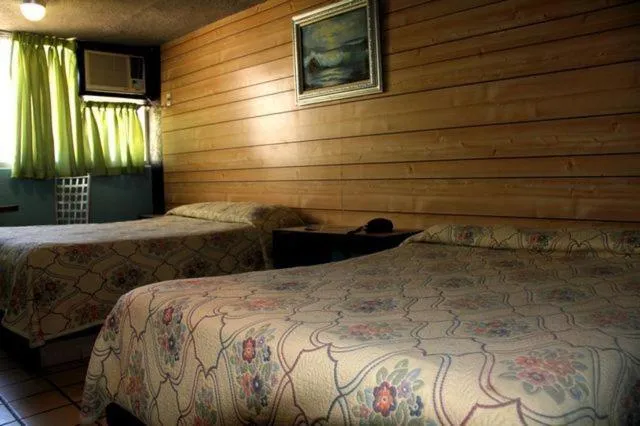 Bed in Hotel Miramar - La Paz