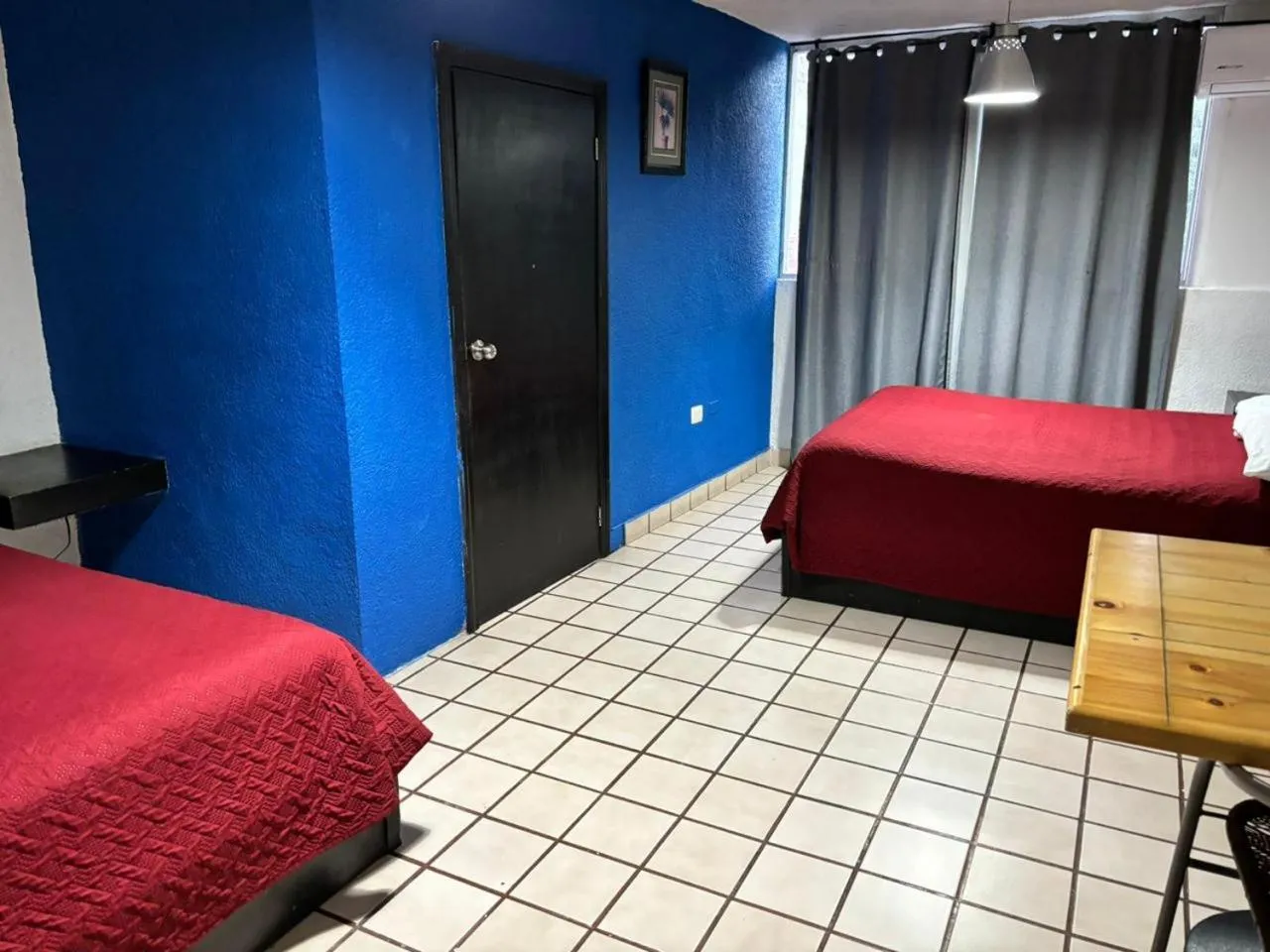 Bed in Hotel Miramar - La Paz