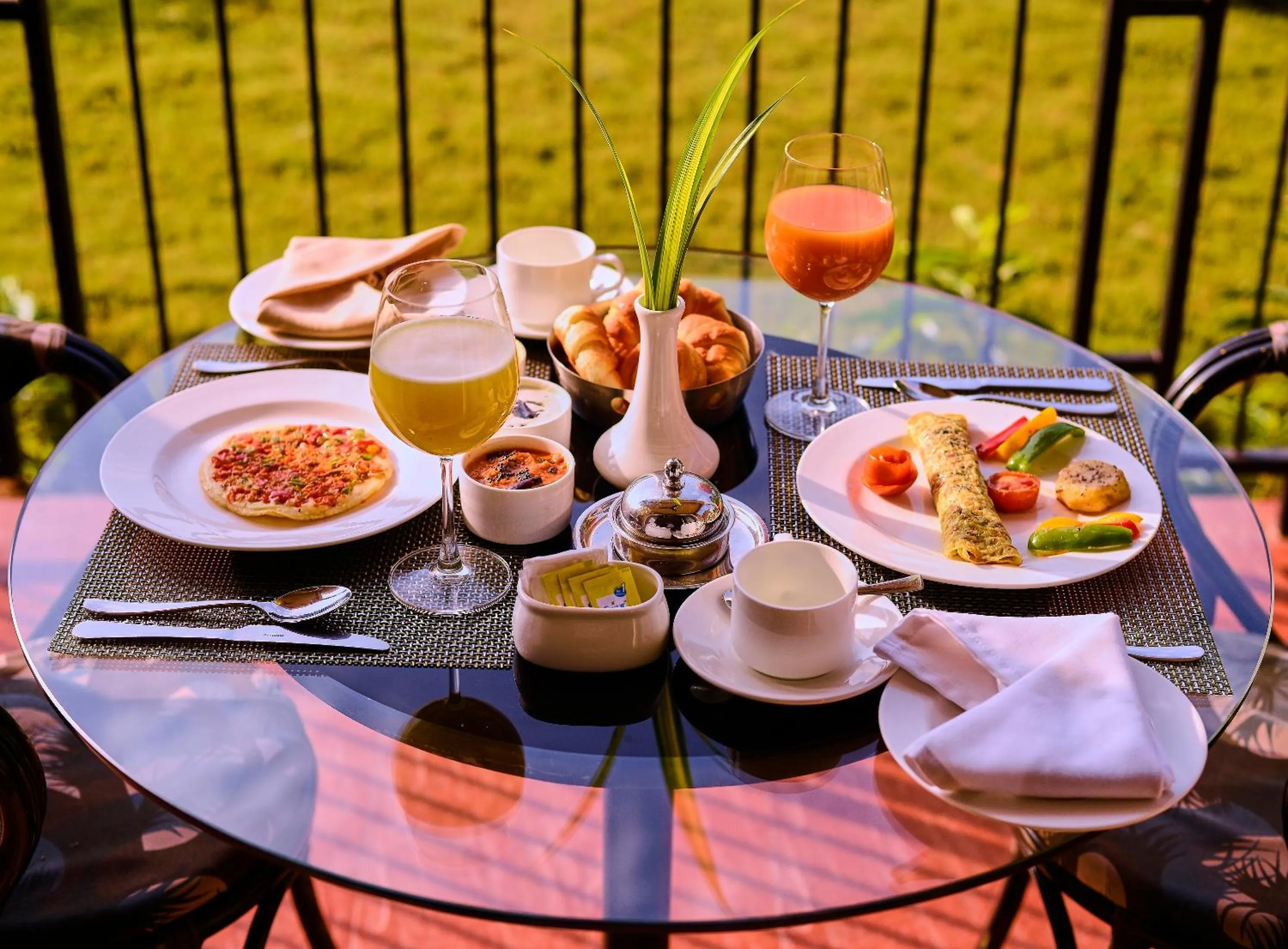 Food and drinks in Sterling Kanha