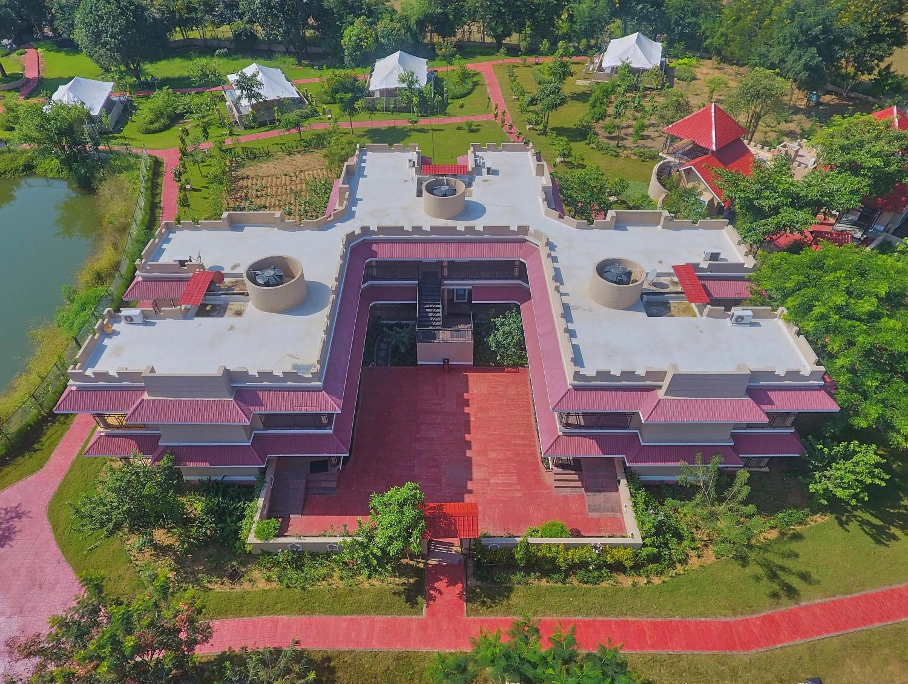 Bird's eye view in Sterling Kanha