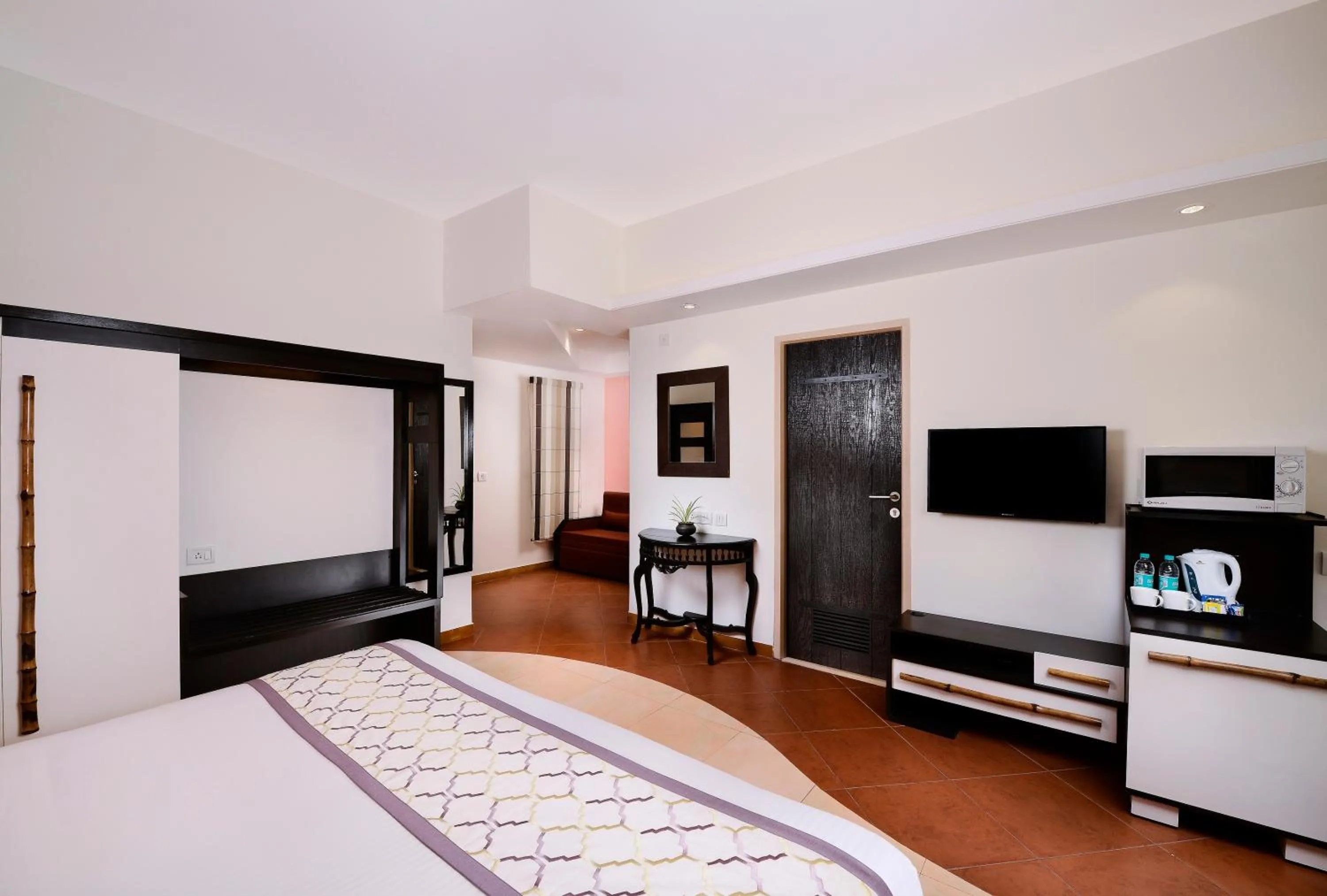 Bedroom, Bed in Sterling Kanha