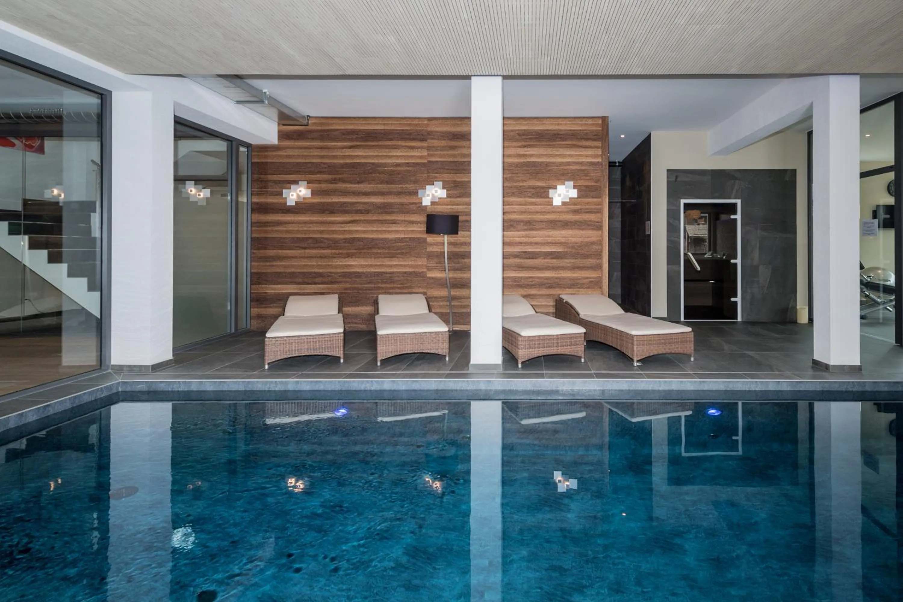 Swimming pool in Hotel Restaurant Zur alten Gasse