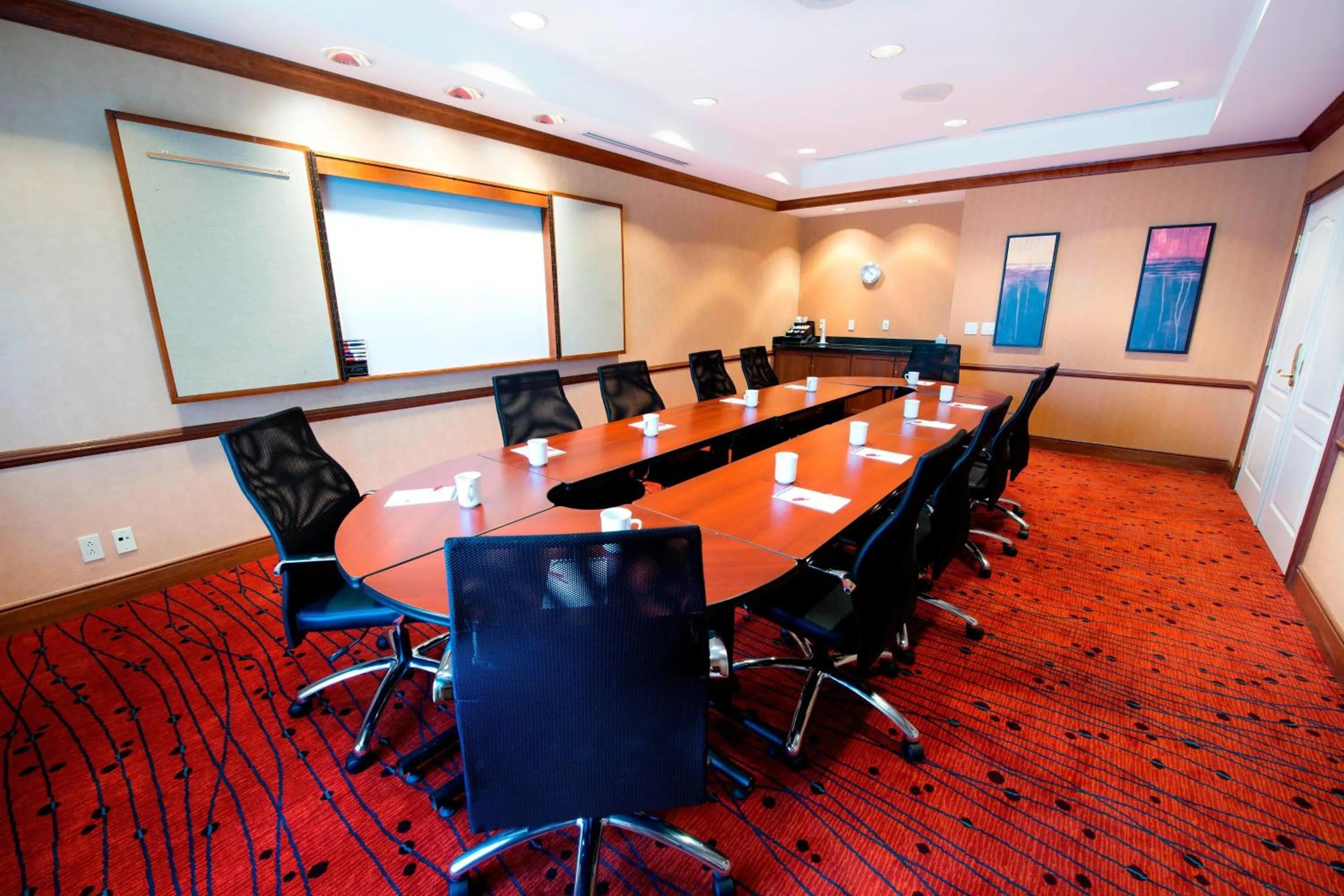 Meeting/conference room in Residence Inn by Marriott Mississauga-Airport Corporate Centre West
