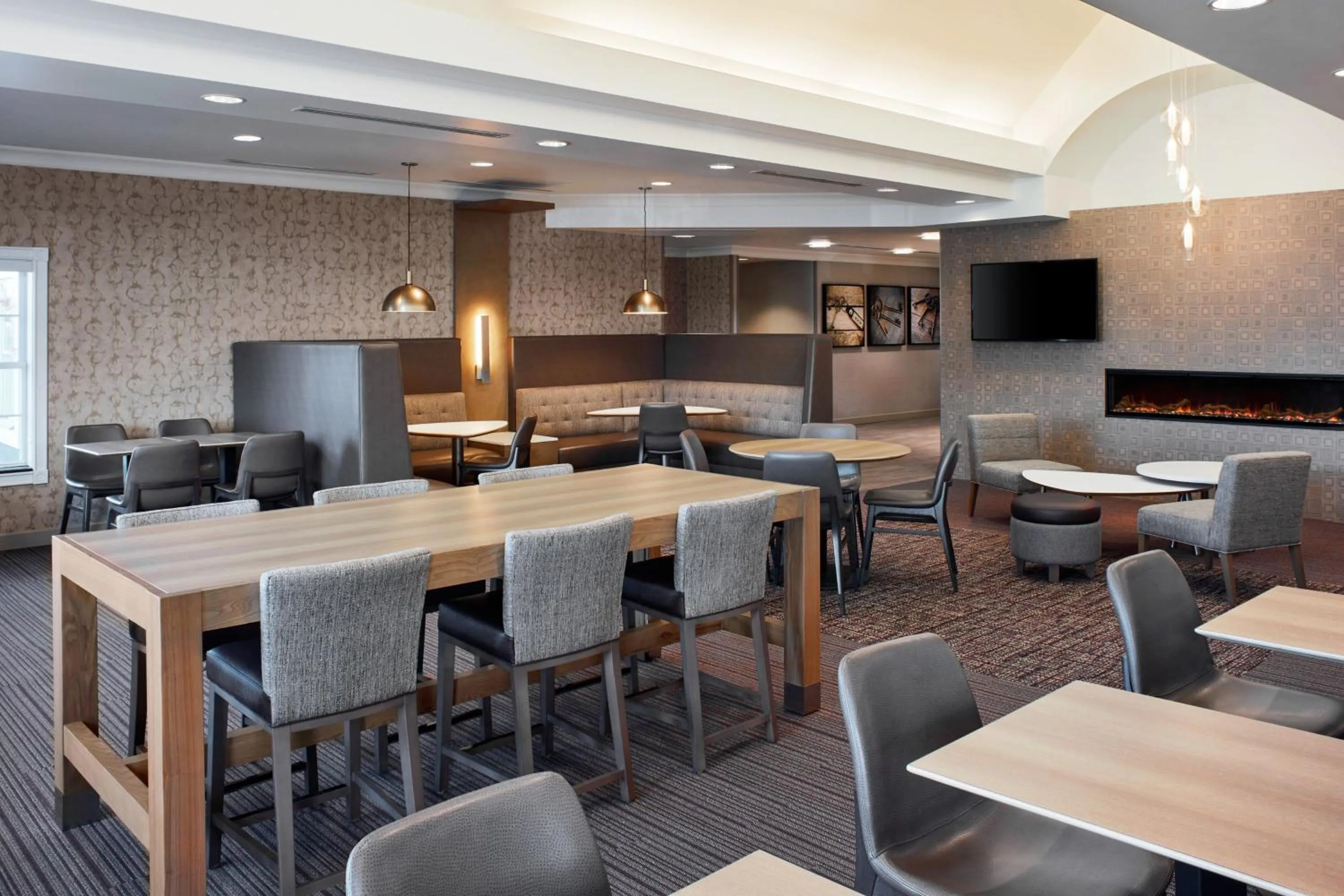 Lobby or reception in Residence Inn by Marriott Mississauga-Airport Corporate Centre West