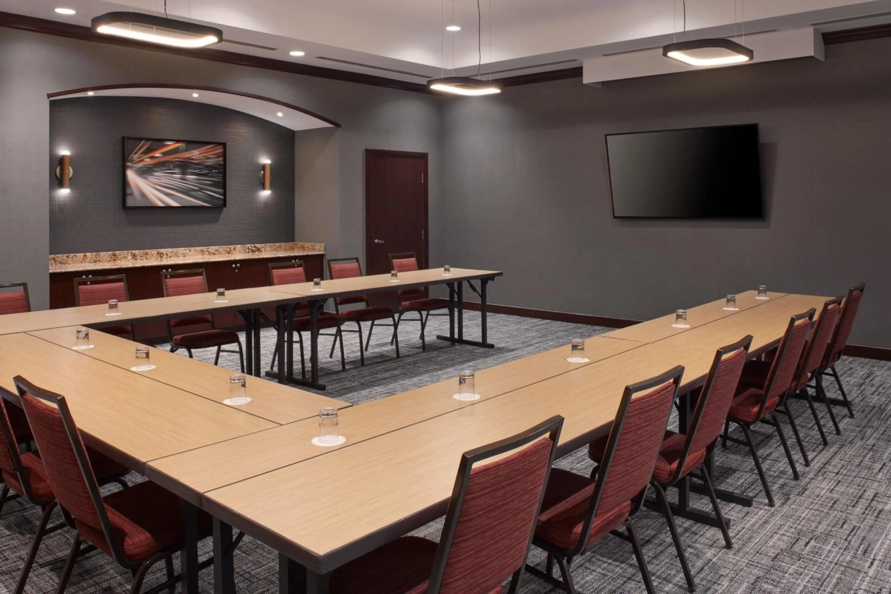 Meeting/conference room in Courtyard by Marriott Mississauga-Airport Corporate Centre West