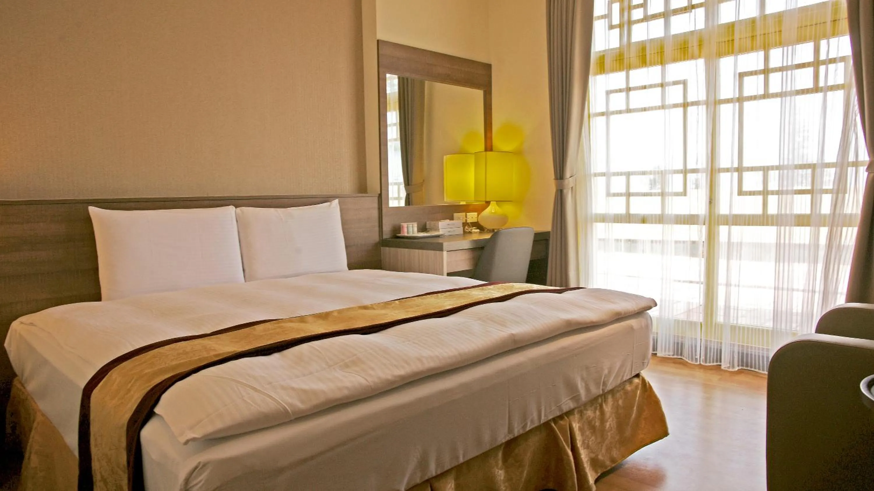 Bed in Lishan Guest House