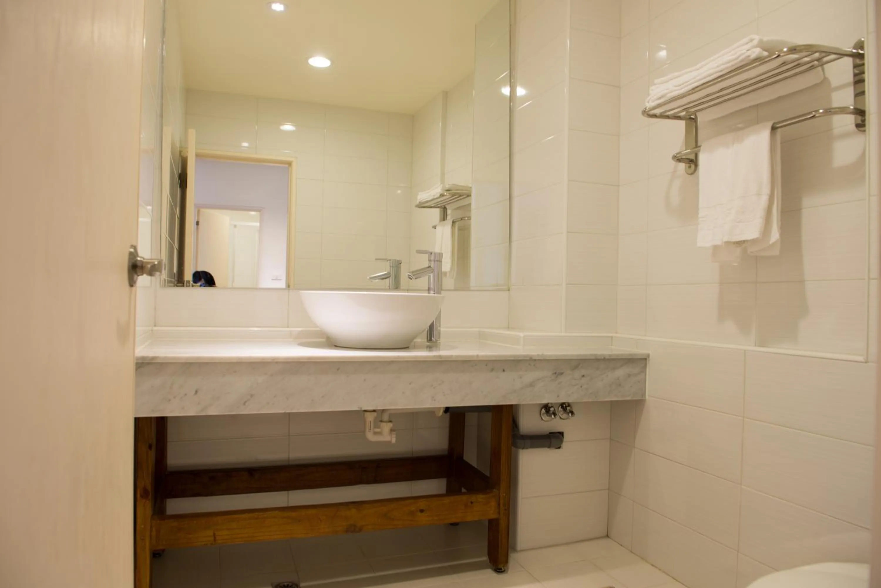 Bathroom in Lishan Guest House