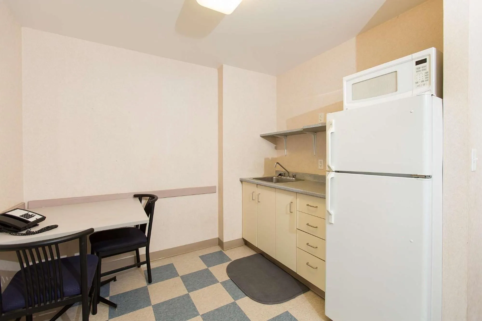 Kitchen or kitchenette in Residence & Conference Centre - Kitchener-Waterloo