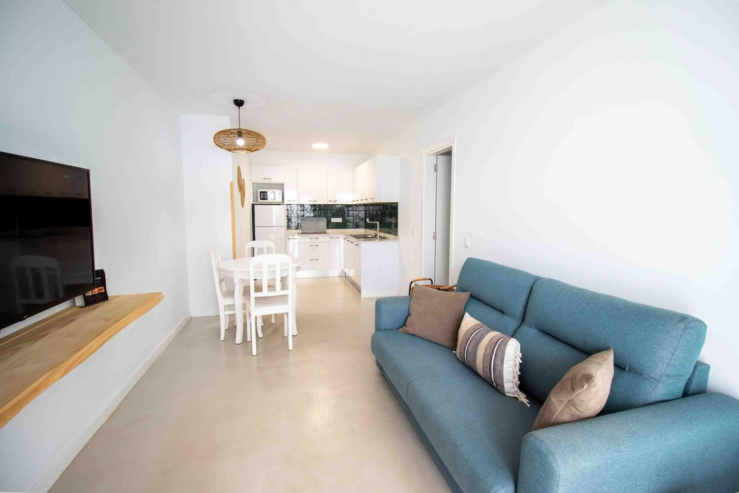 TV and multimedia in Apartamentos Moraña