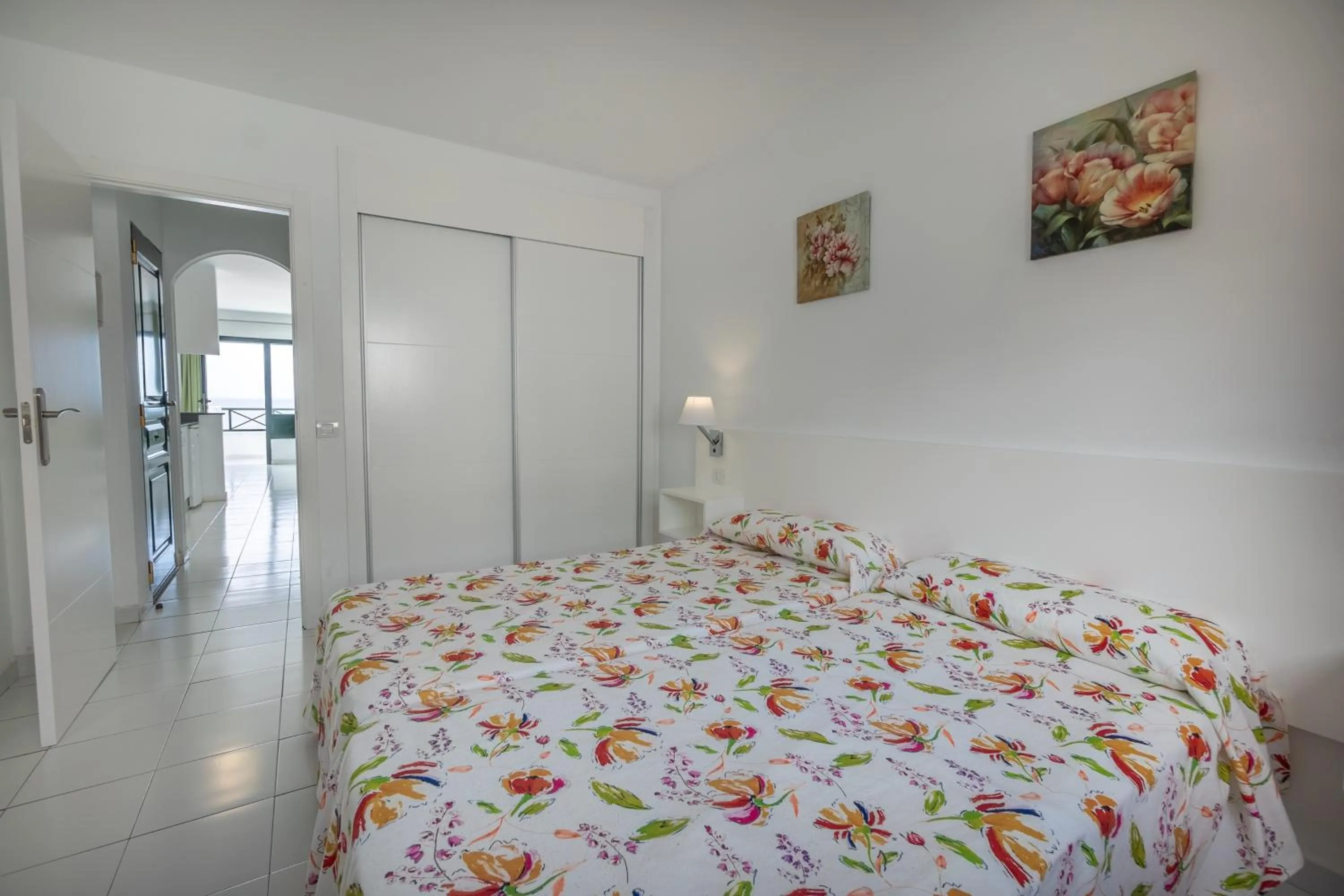 Photo of the whole room, Bed in Apartamentos Moraña