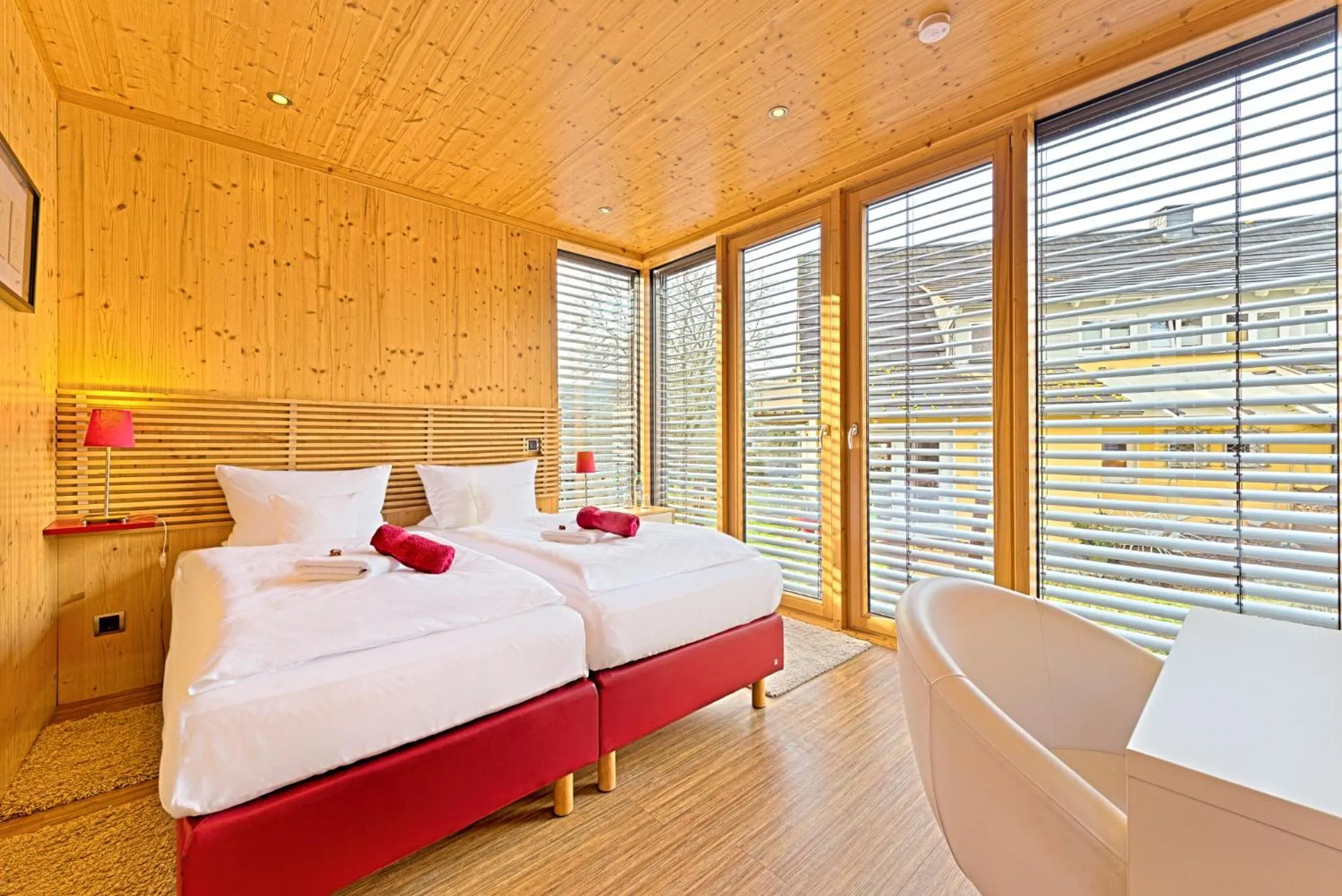 Photo of the whole room, Bed in KleinHOTEL Biedenkopf