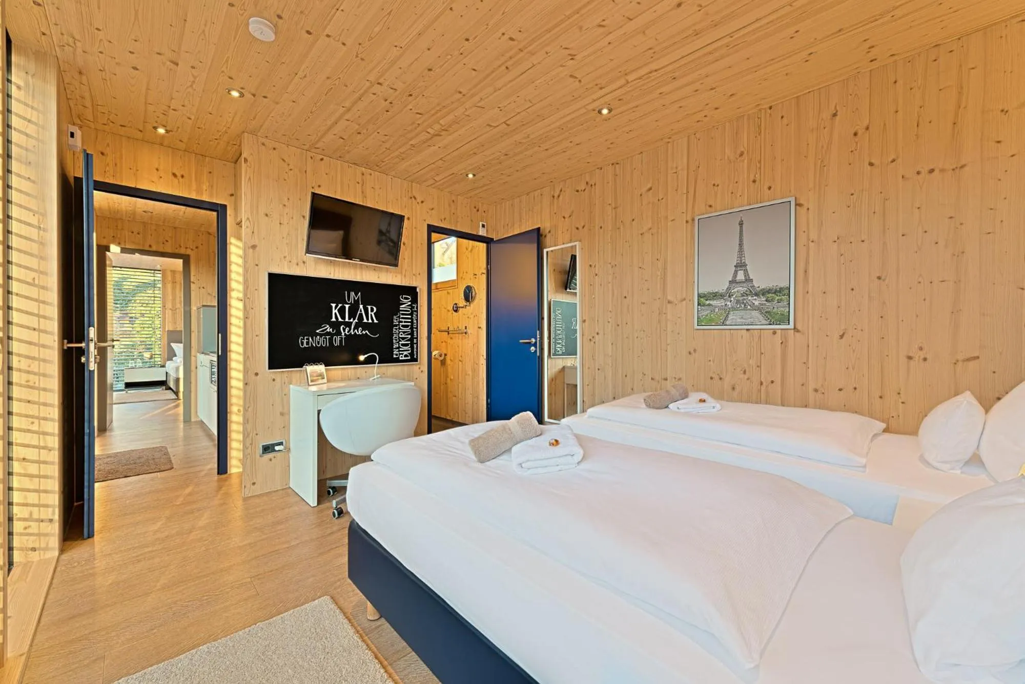 Photo of the whole room, Bed in KleinHOTEL Biedenkopf