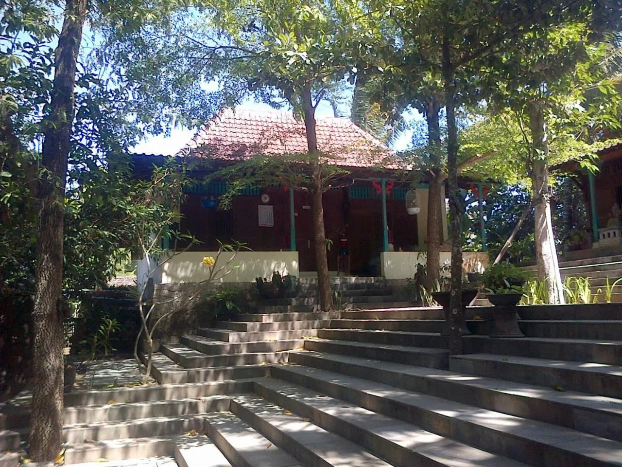 Property building in Puri Brata