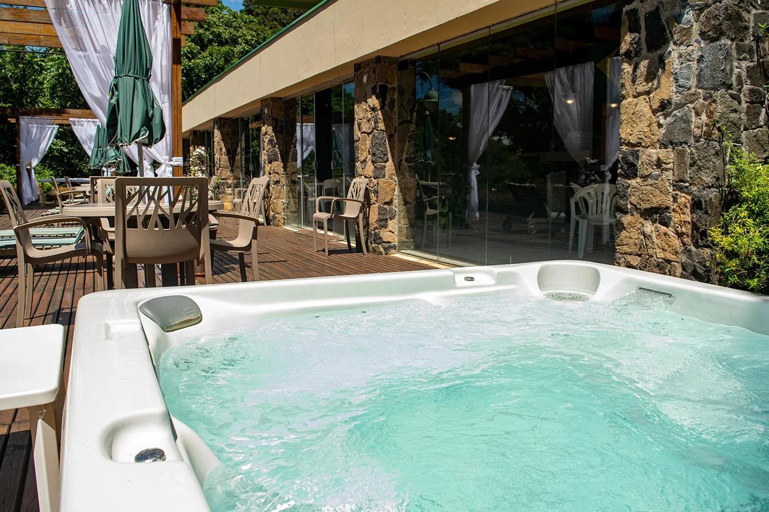 Hot Tub in Villa Bella Hotel & SPA Gramado