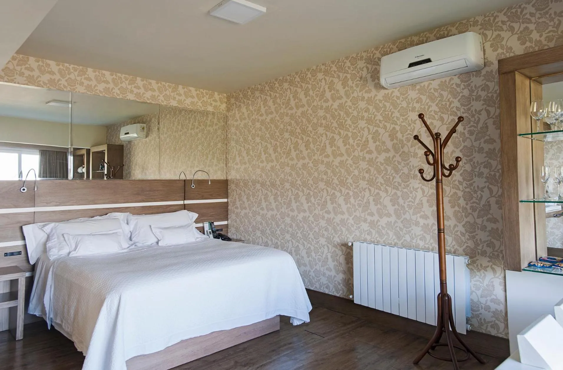 Bed in Villa Bella Hotel & SPA Gramado