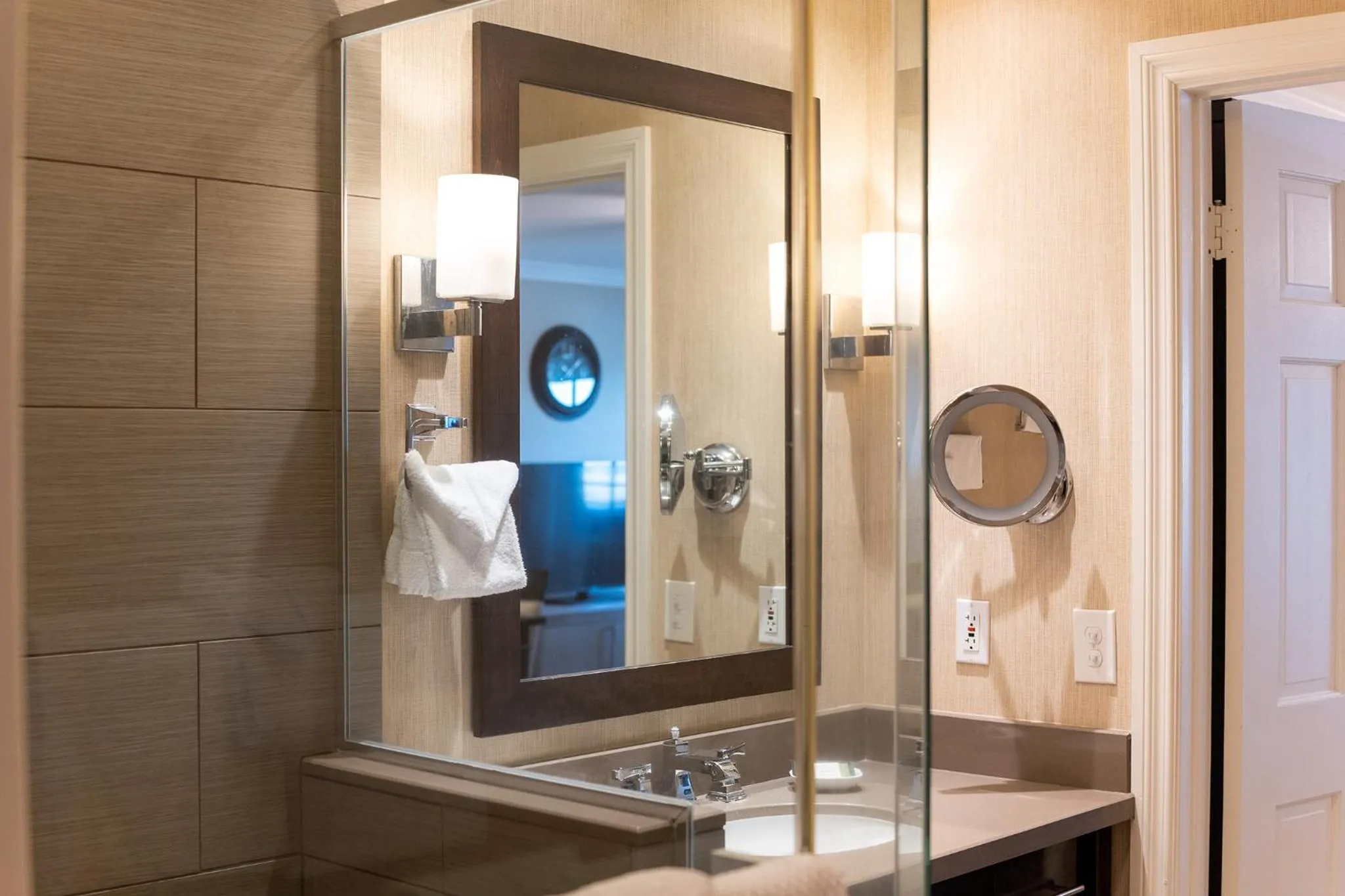 Bathroom in Carlsbad Inn Beach Resort