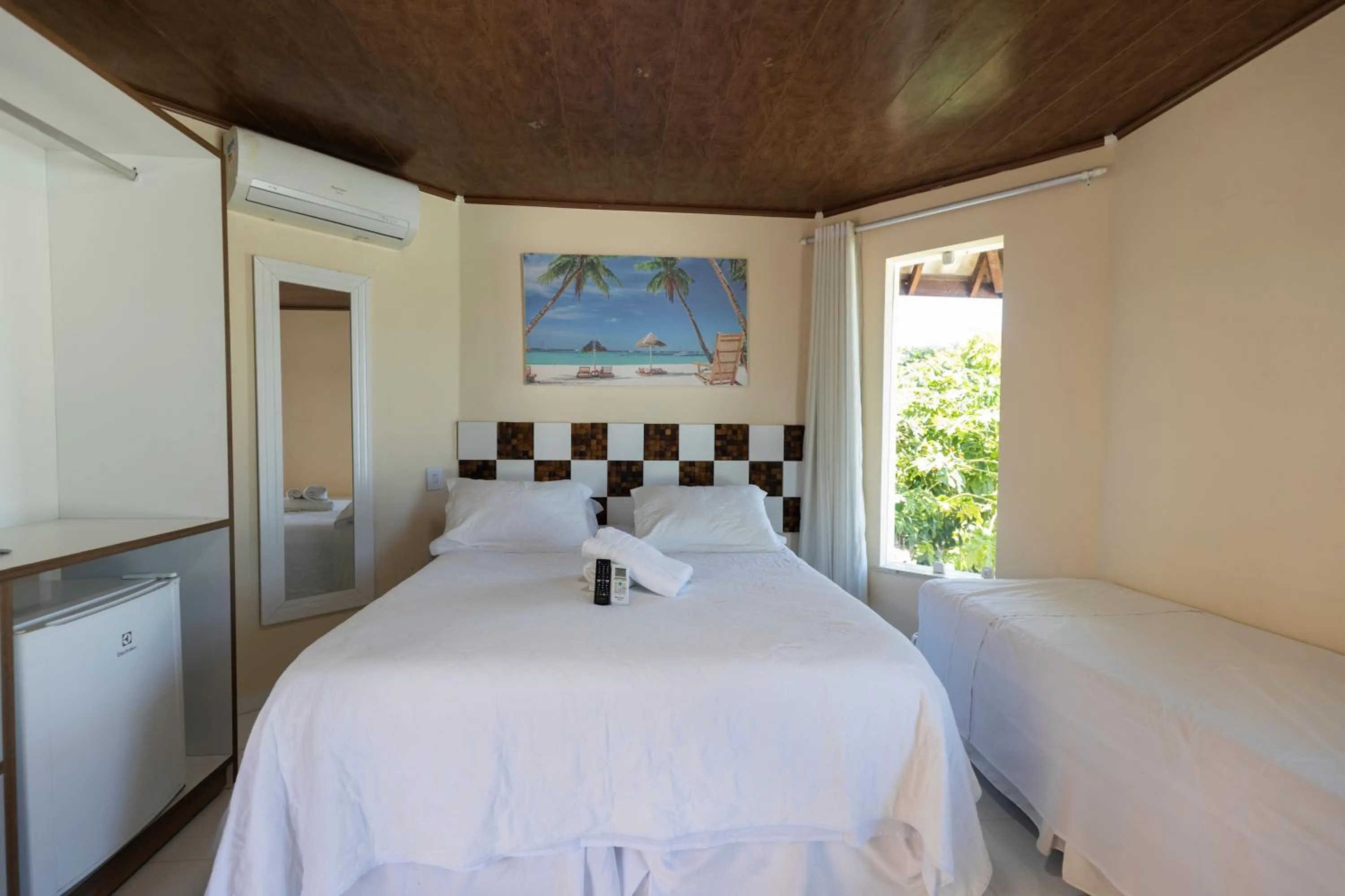 Photo of the whole room, Bed in Hotel Morro De São Paulo