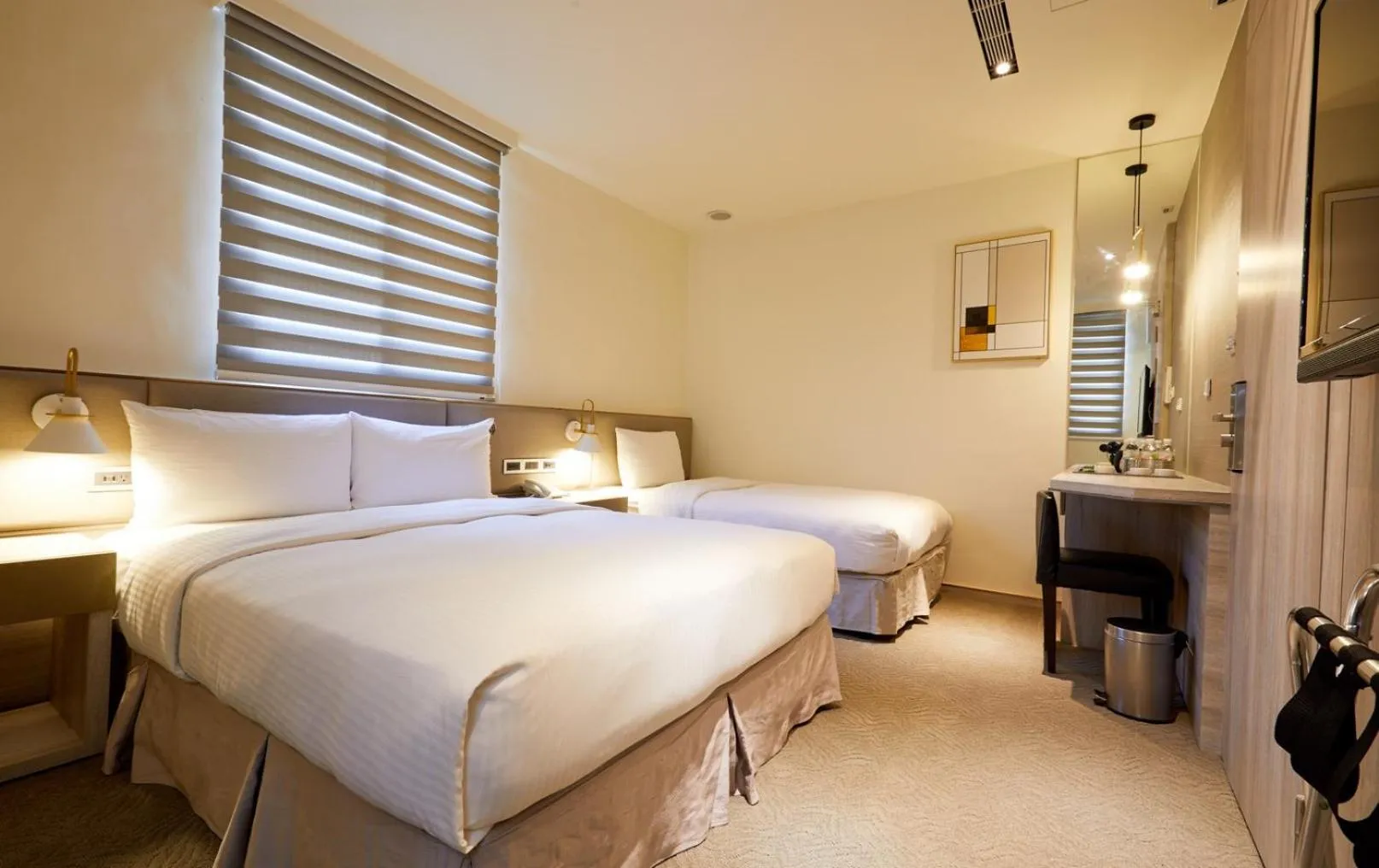 Bed in Hai Fu Hotel & Suites