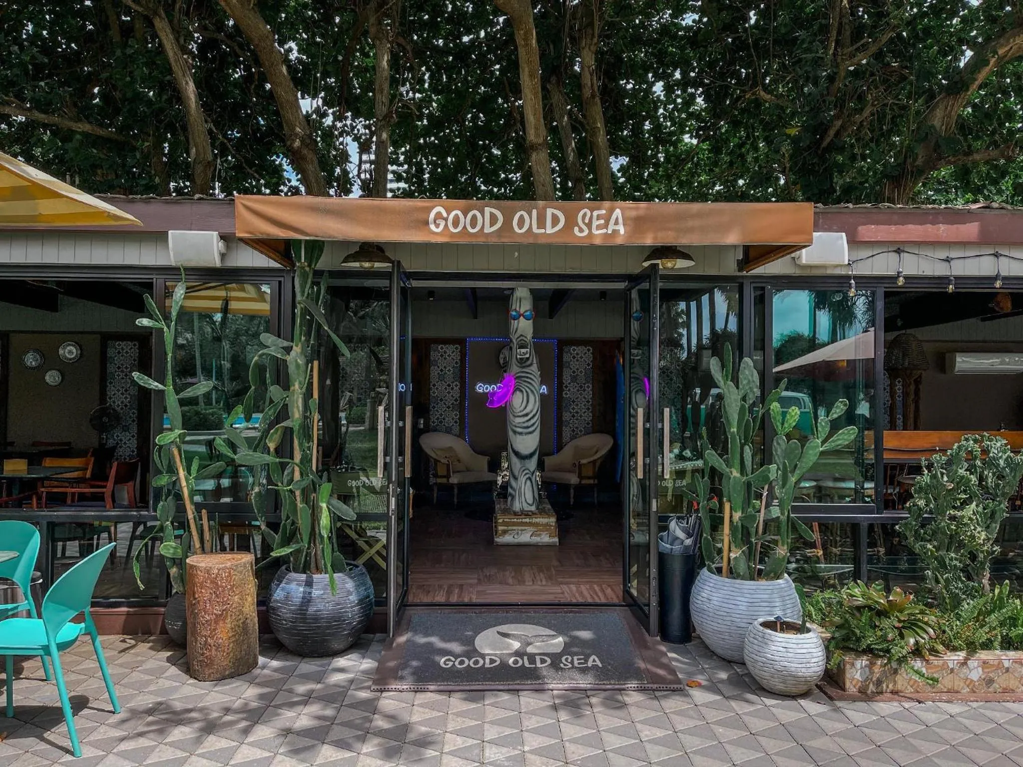 Coffee/tea facilities in Botany Beach Resort Pattaya