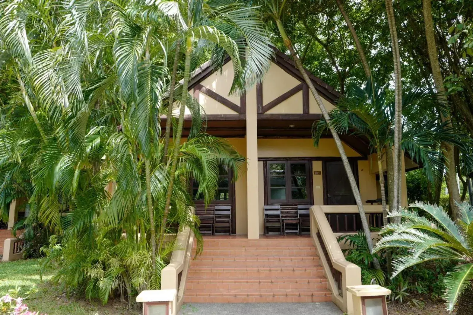 Bungalow in Botany Beach Resort Pattaya Bungalow in Botany Beach Resort Pattaya