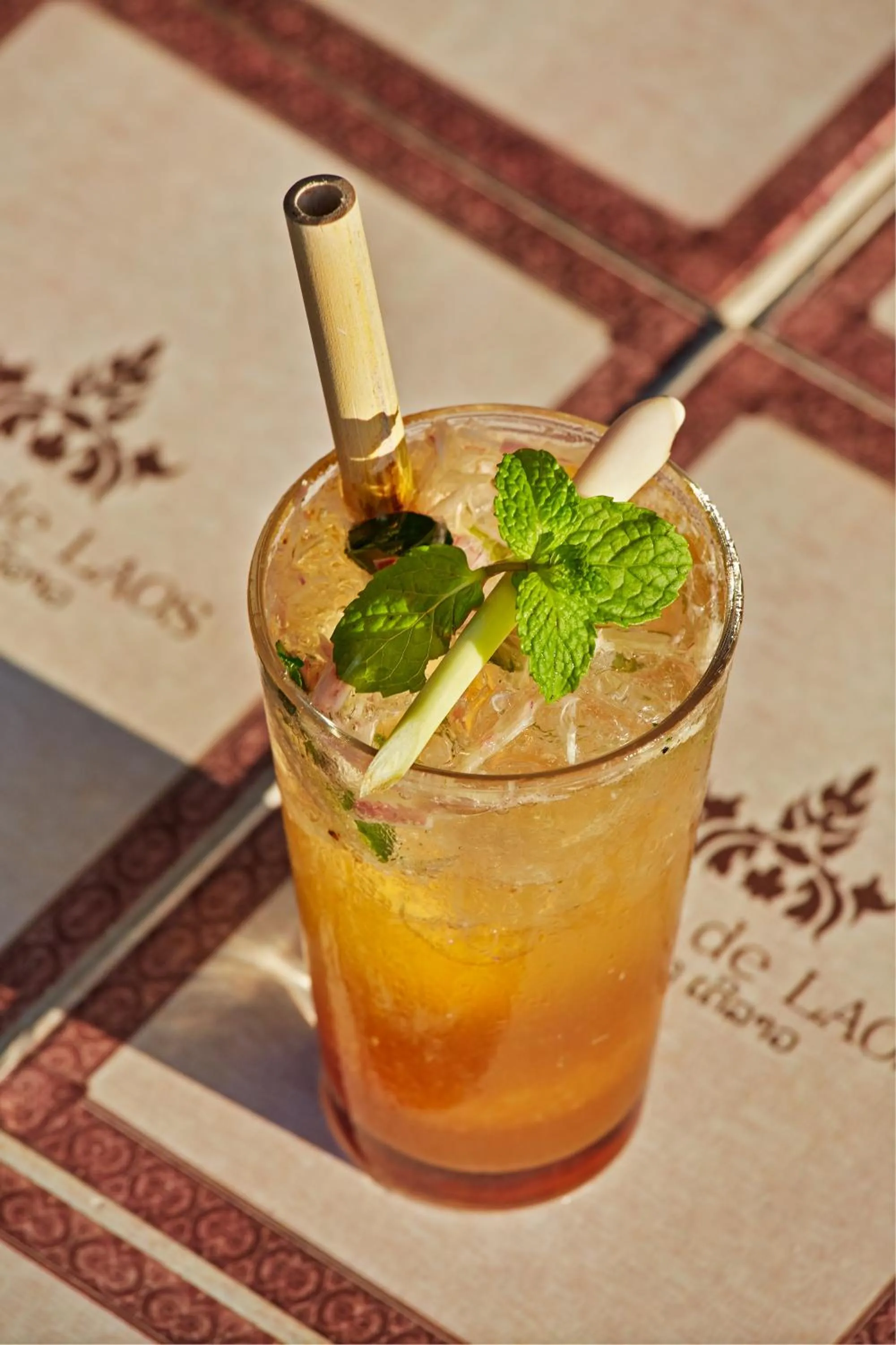 Restaurant/places to eat in Maison Dalabua