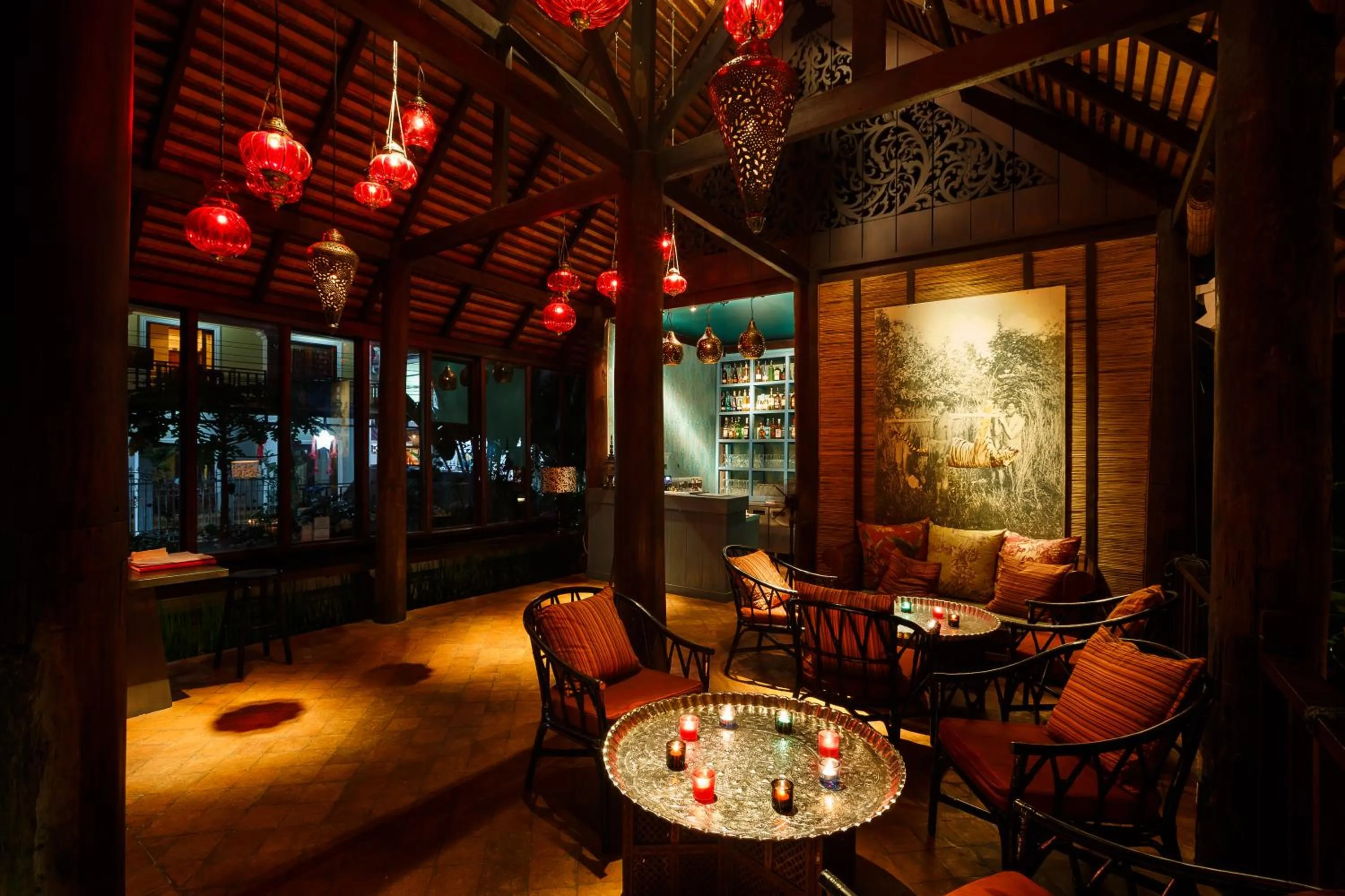 Restaurant/places to eat in Maison Dalabua