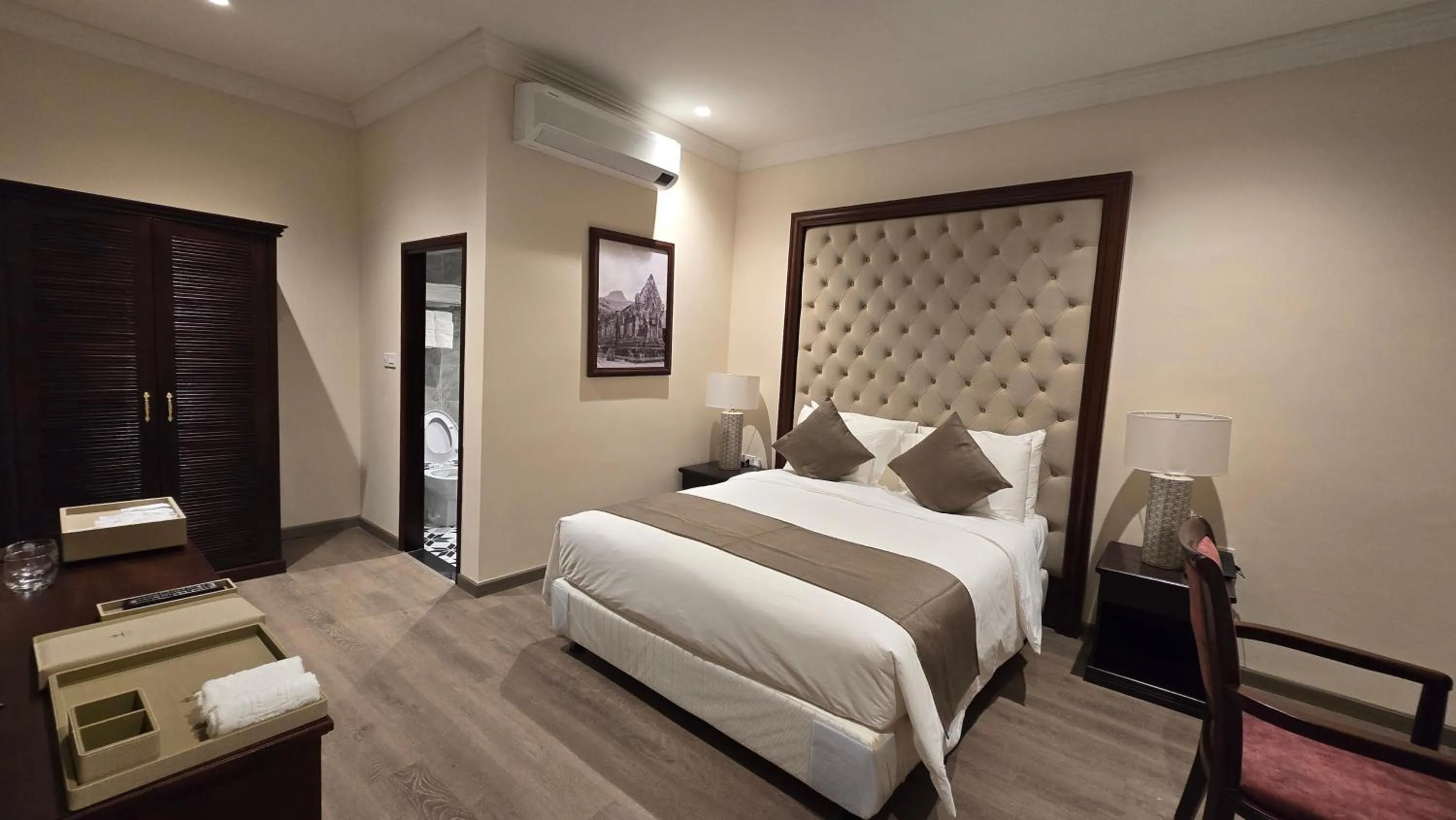 Bedroom, Bed in Champa Palace Hotel