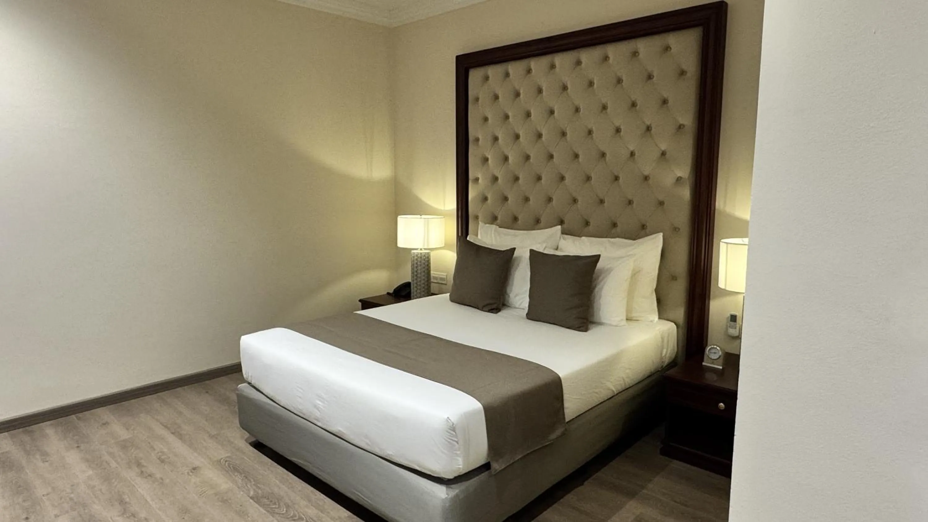 Bedroom, Bed in Champa Palace Hotel