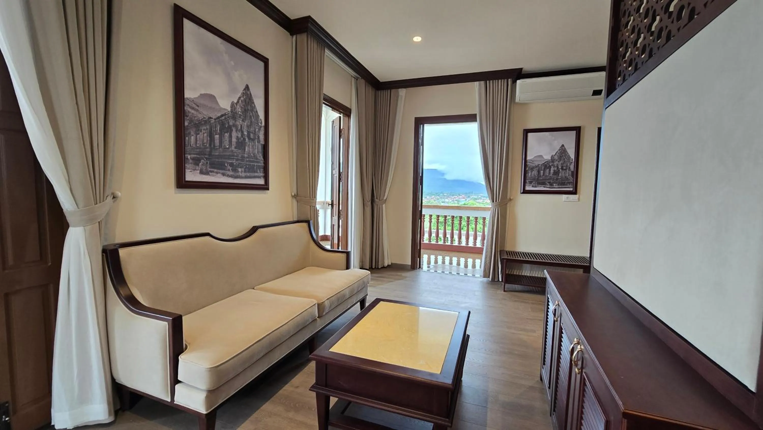 Living room in Champa Palace Hotel