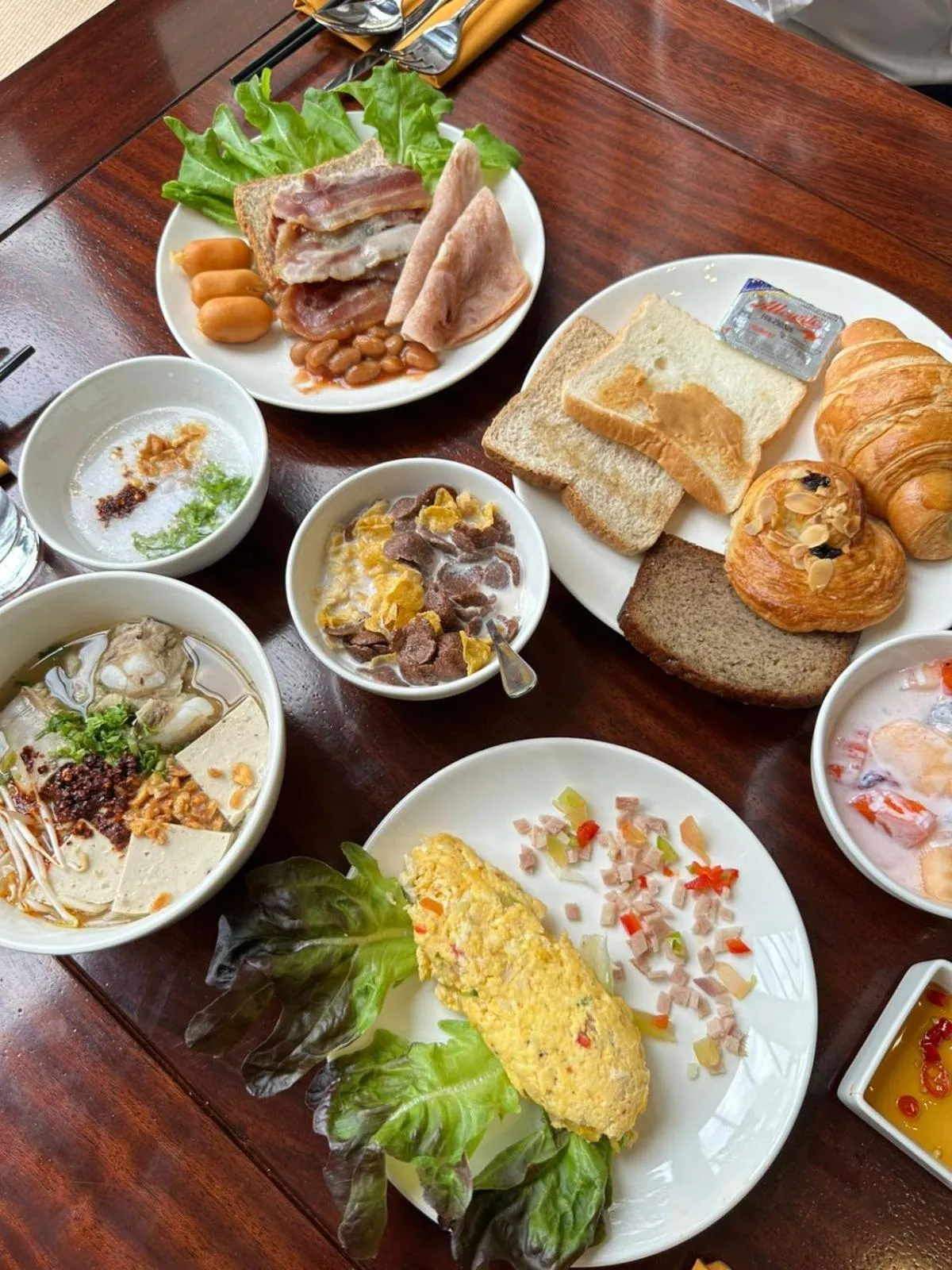 Breakfast in Champa Palace Hotel