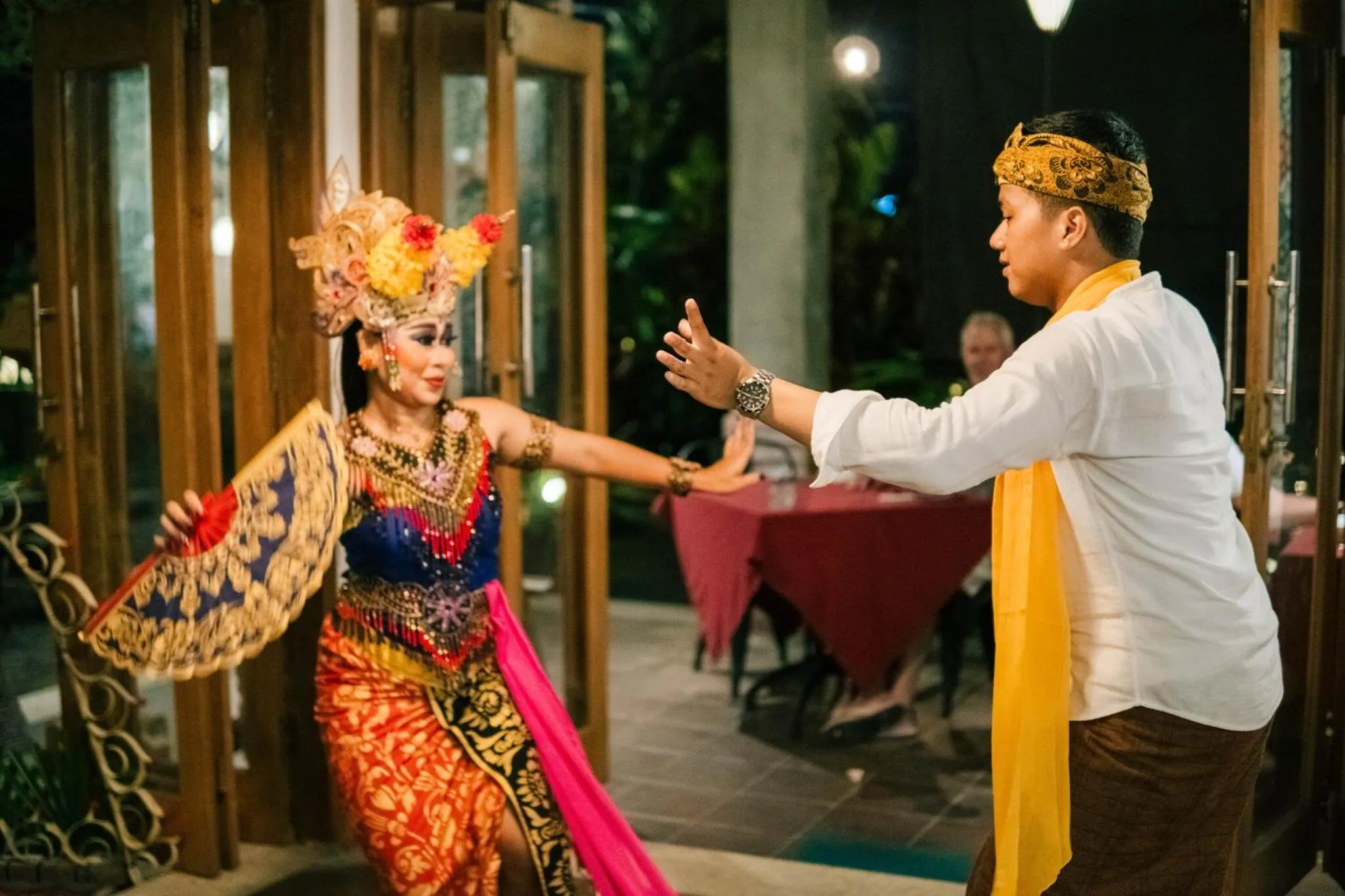 Evening entertainment in Korurua Dijiwa Ubud