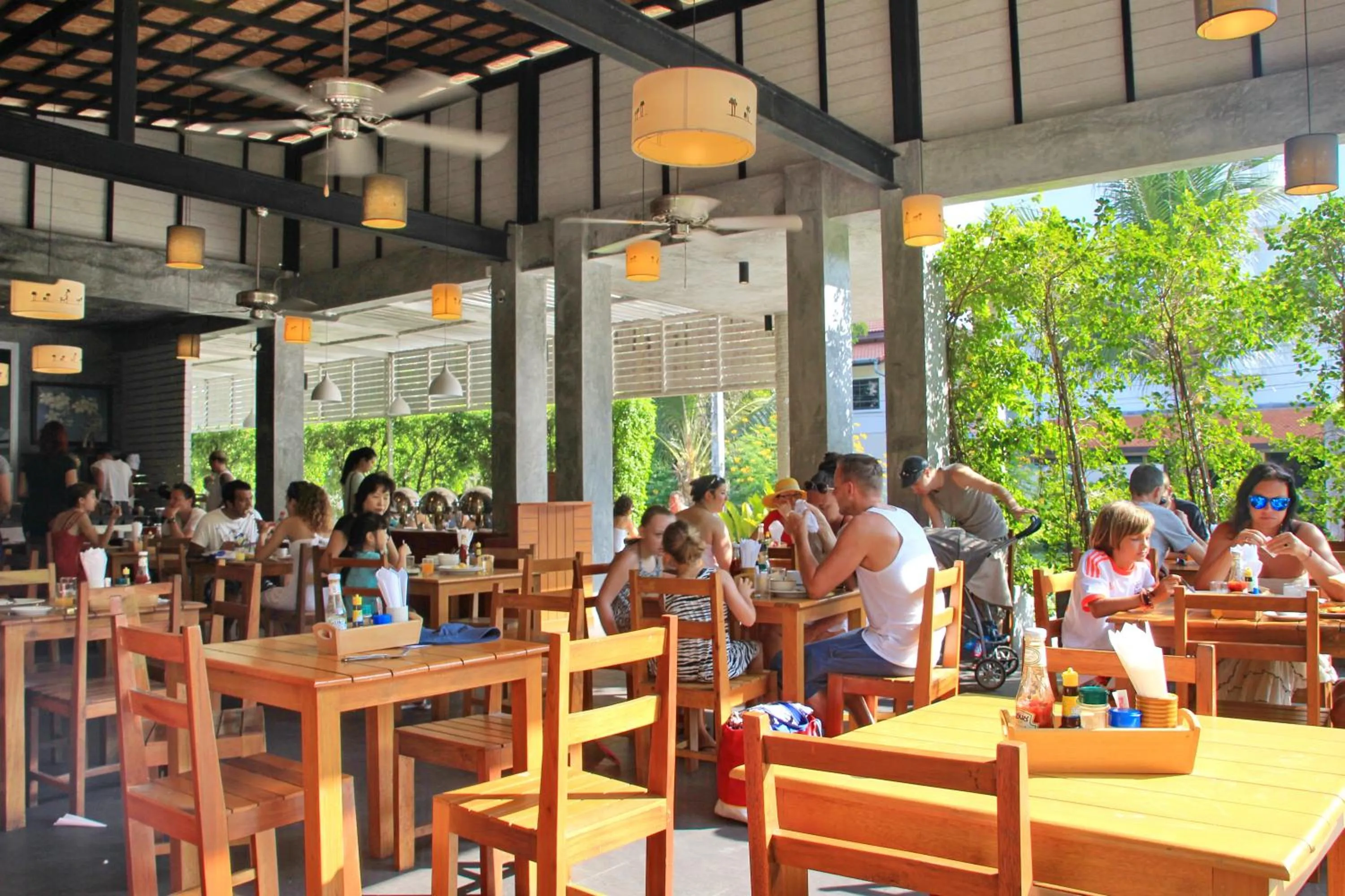 Restaurant/Places to Eat in BLU PINE Villa & Pool Access - SHA Plus