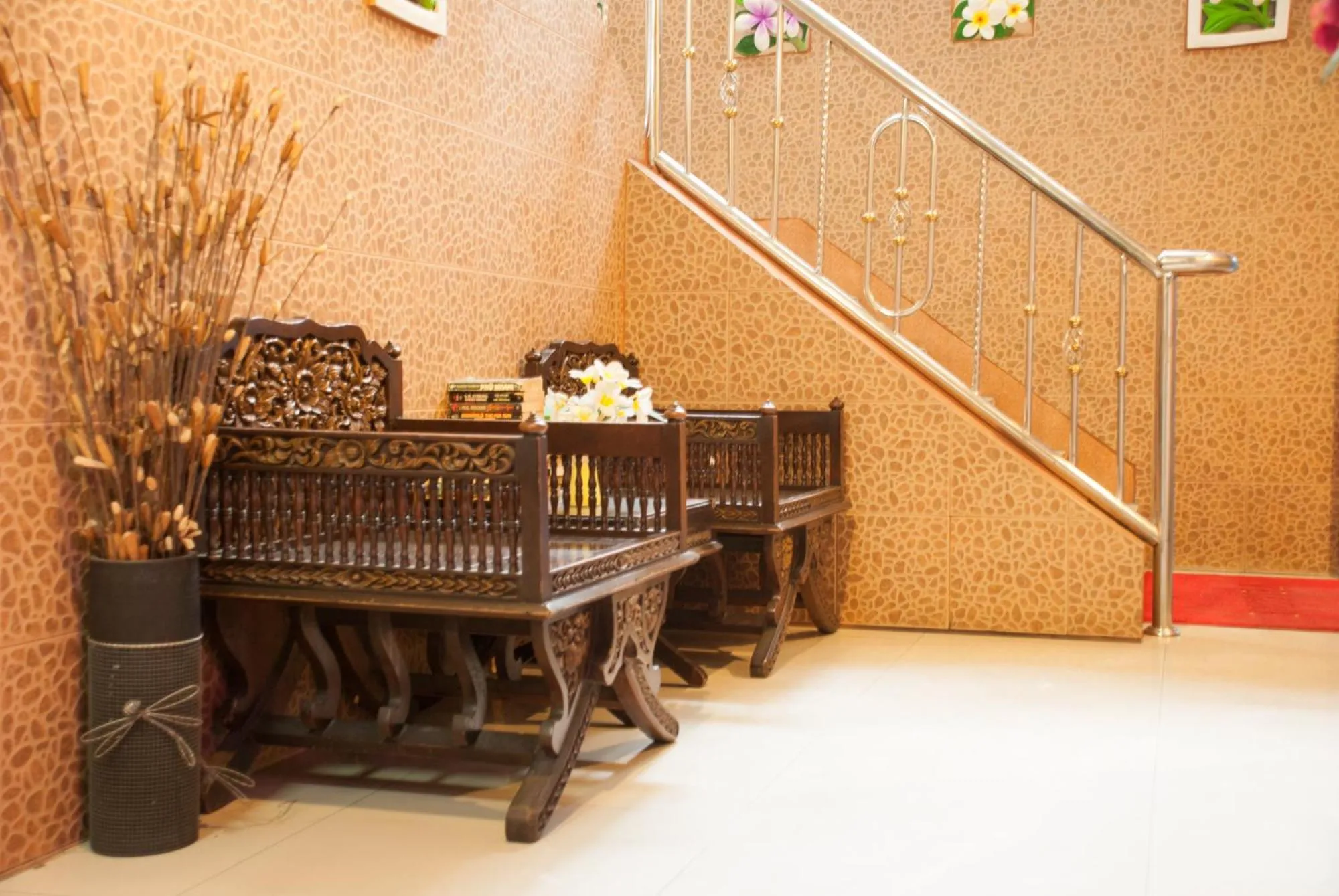 Property building in Thaiphiphat house