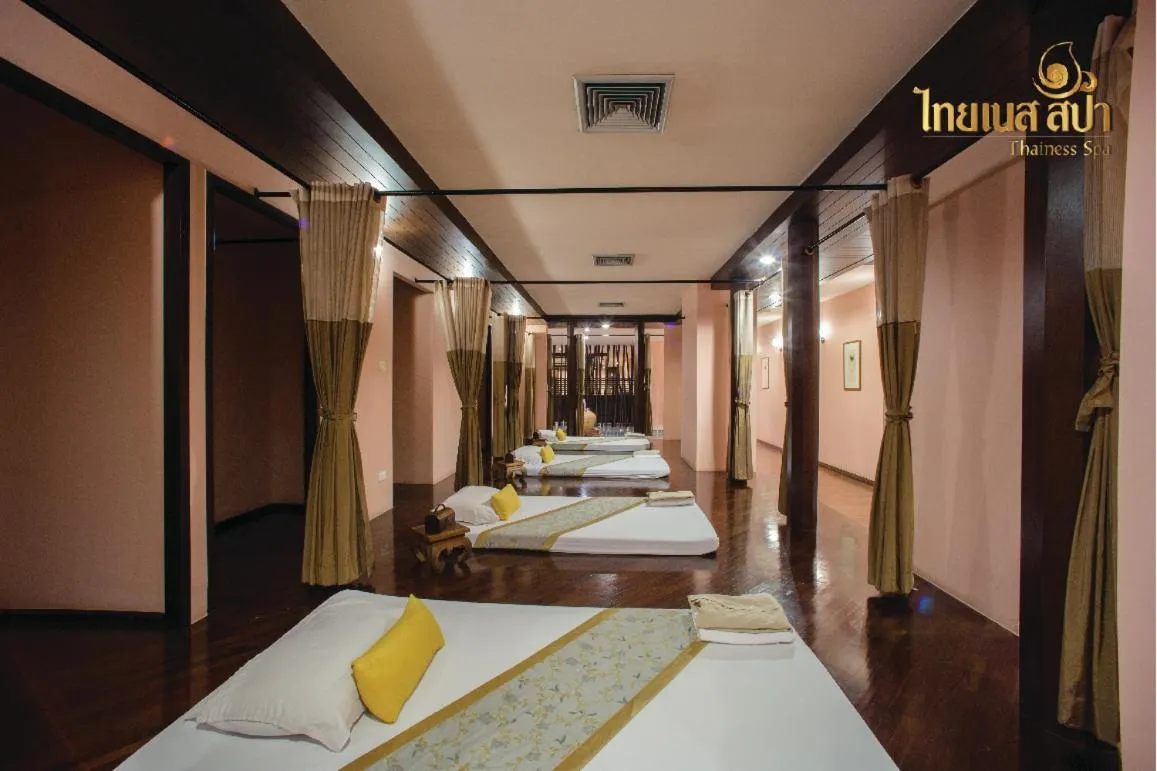 Bed in Topland Hotel & Convention Centre