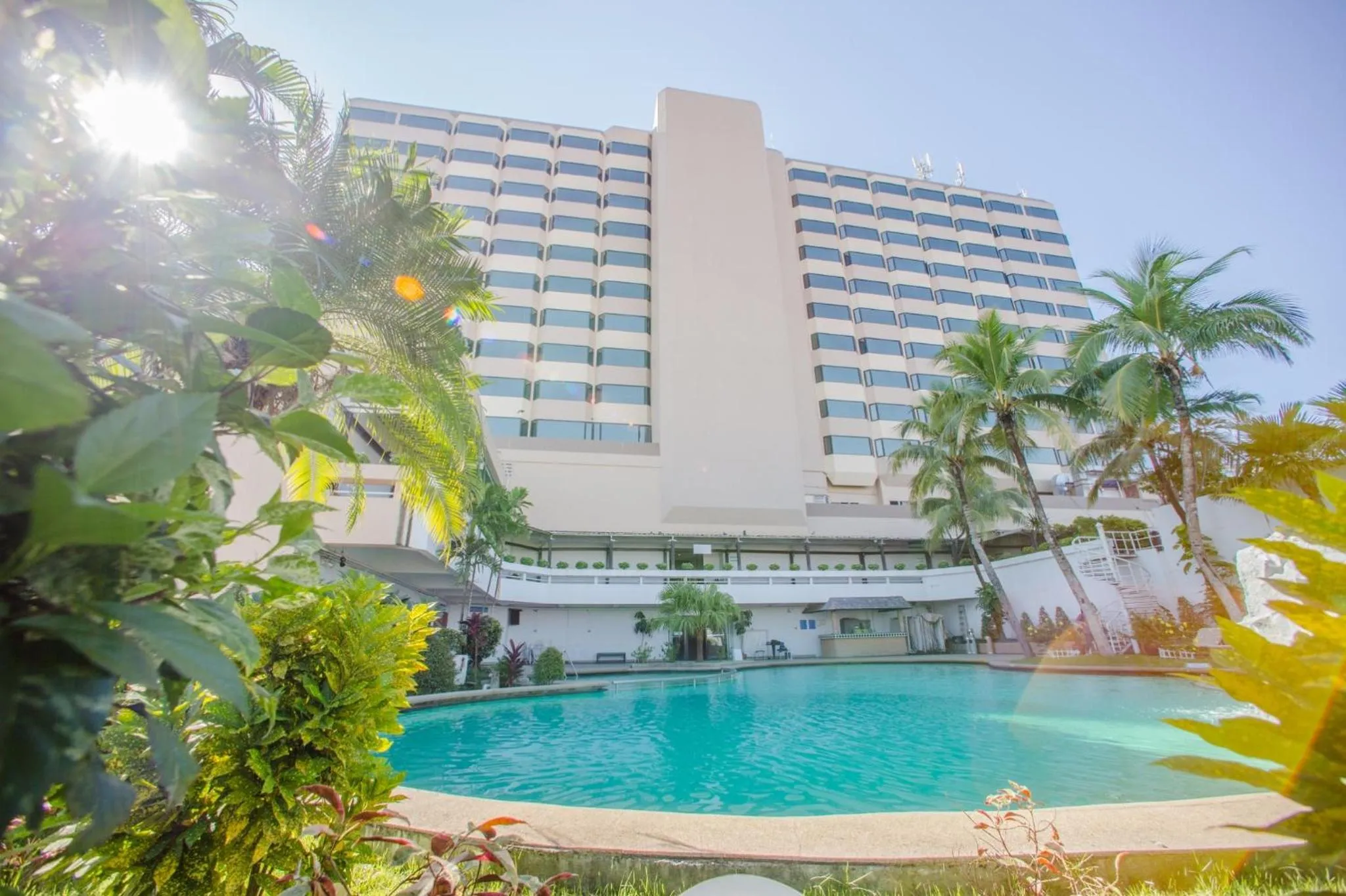 Topland Hotel & Convention Centre