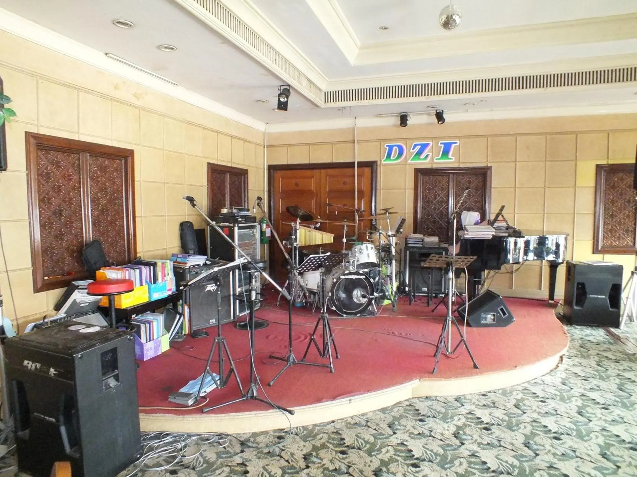 Topland Hotel & Convention Centre