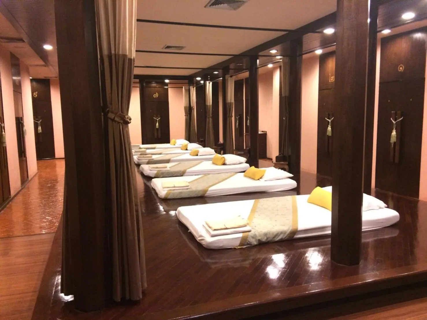 Spa and wellness centre/facilities in Topland Hotel & Convention Centre
