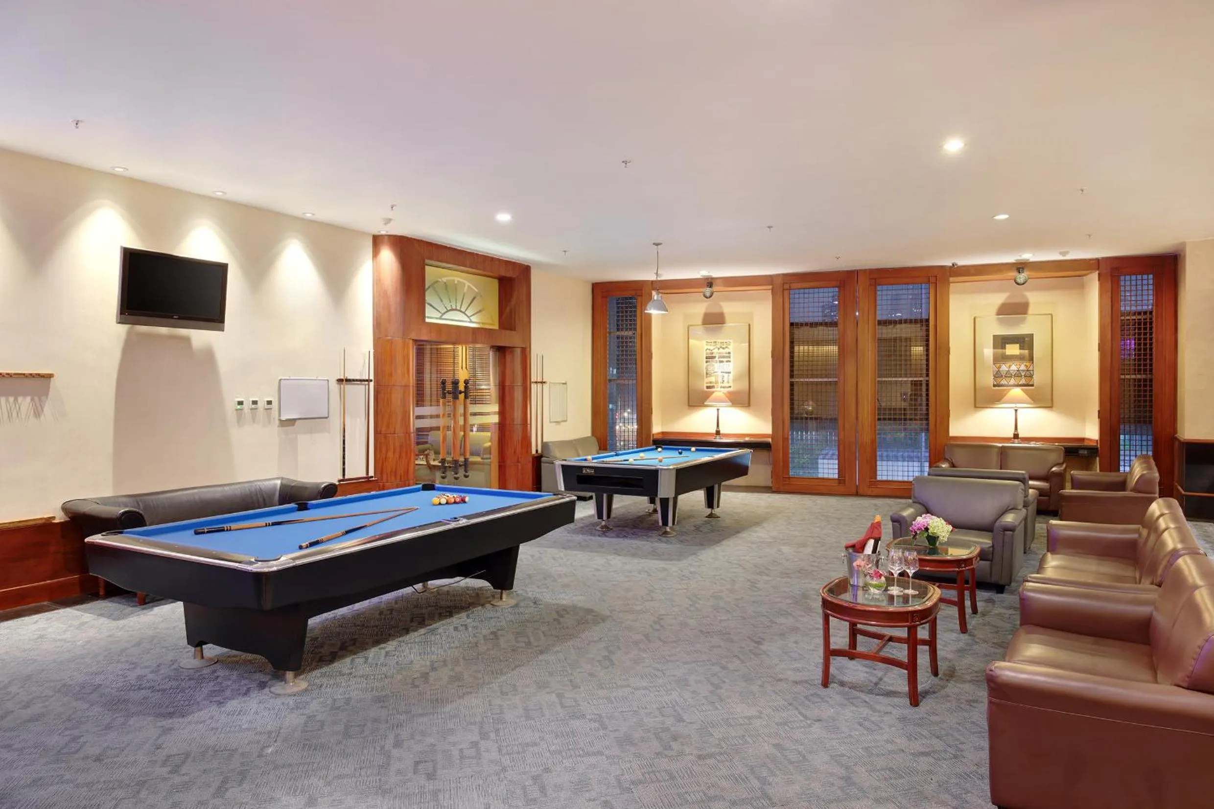 Lounge or bar in Lumire Hotel & Convention Centre