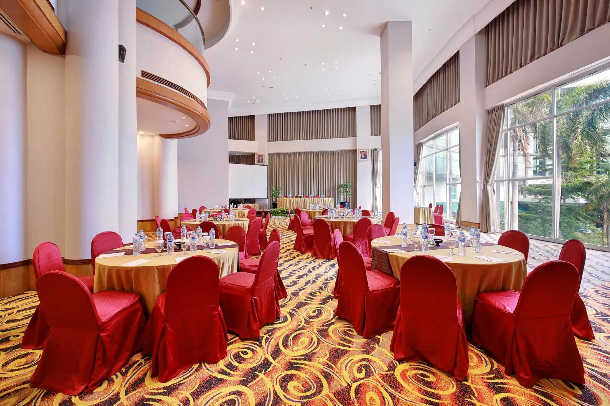 Meeting/conference room in Lumire Hotel & Convention Centre