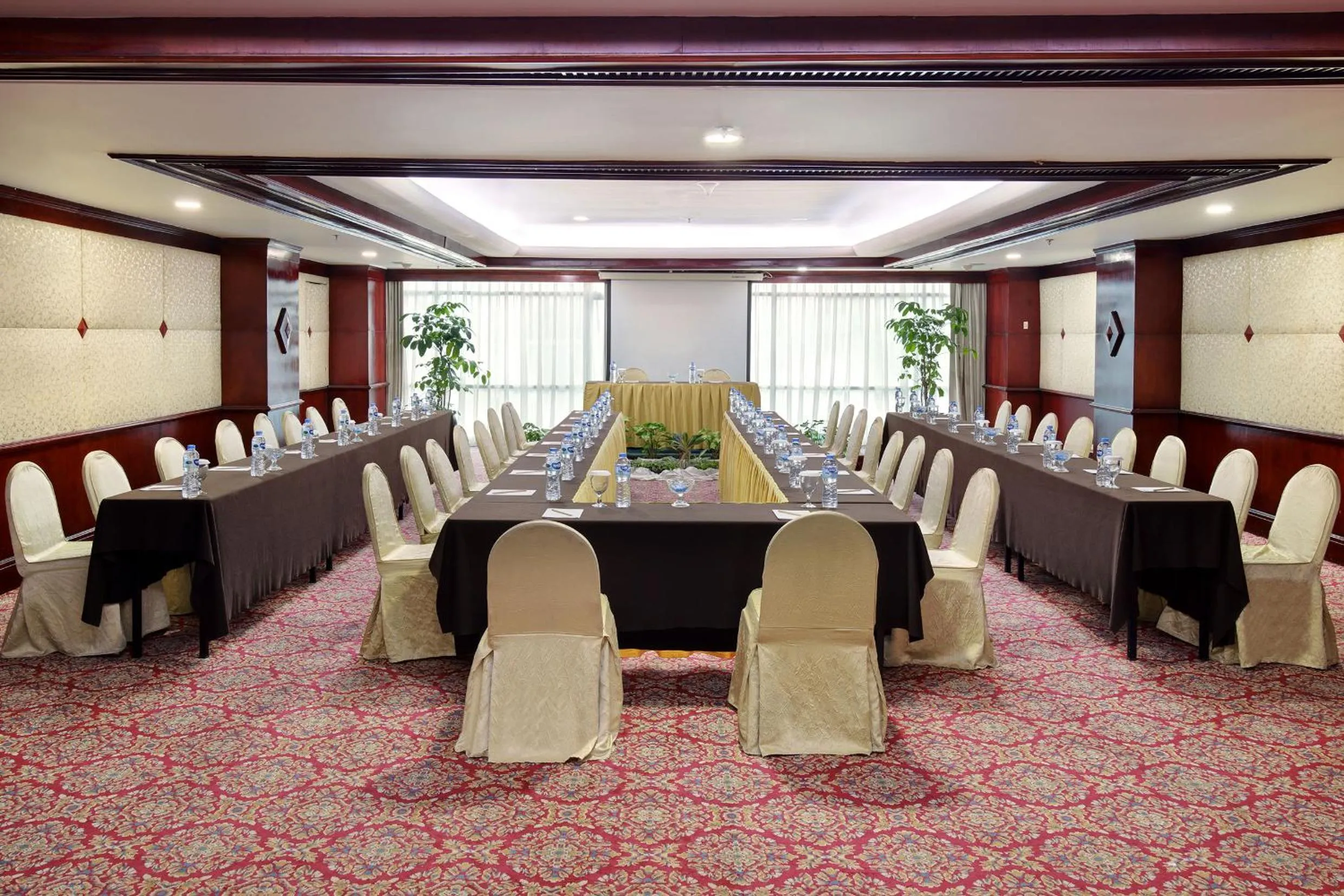 Meeting/conference room in Lumire Hotel & Convention Centre