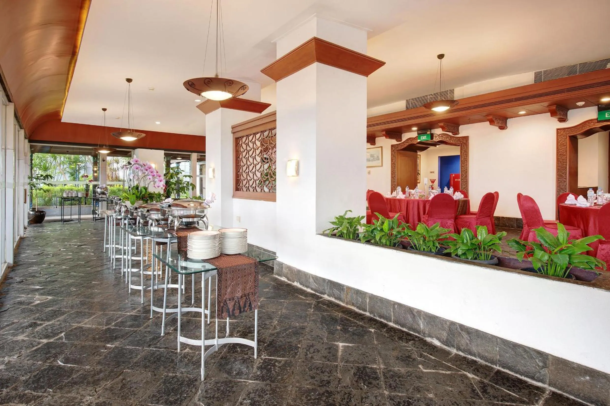 Banquet/Function facilities in Lumire Hotel & Convention Centre