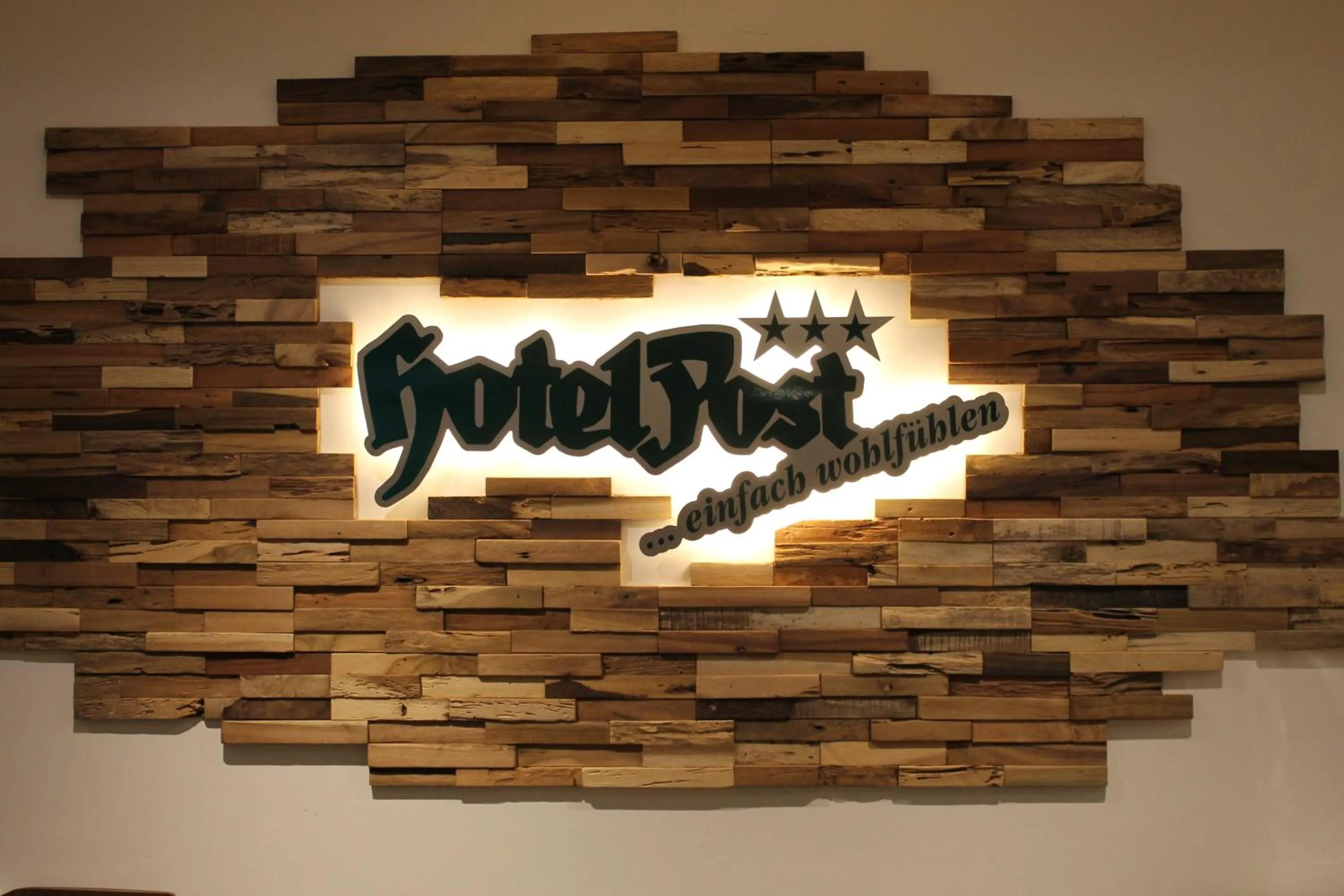 Hotel Post by keyone